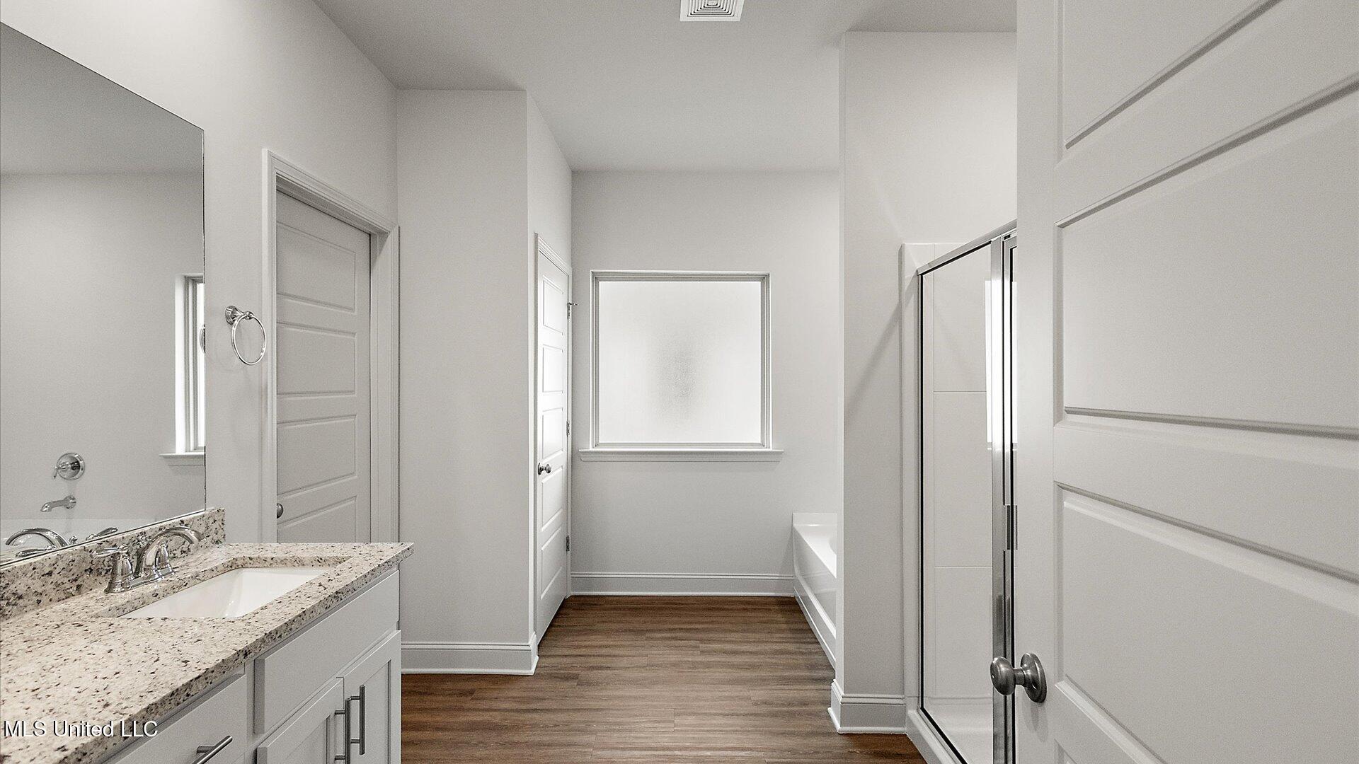 728 Honeysuckle Loop Property Photo 21