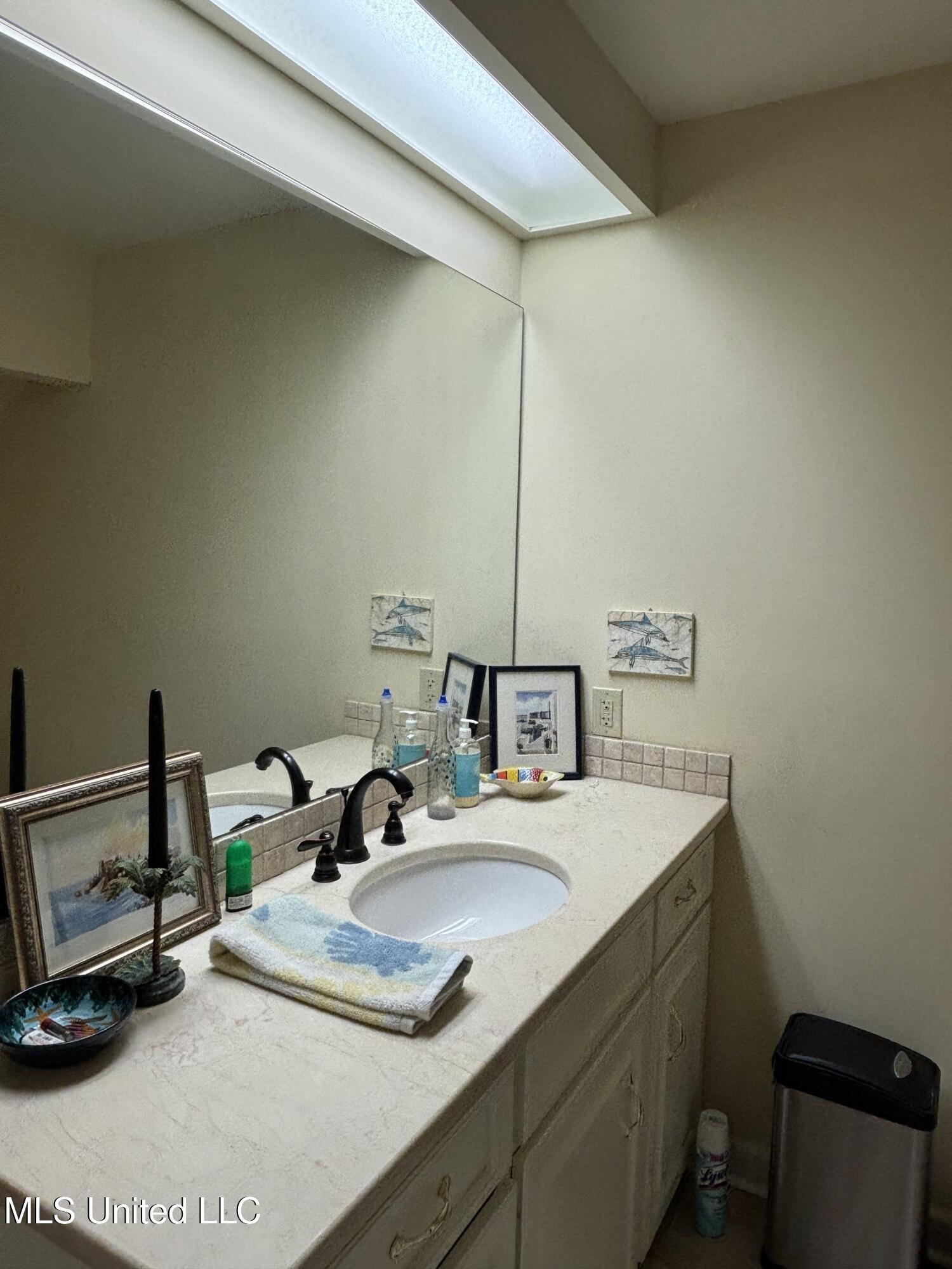 256 Eastbrooke Street Property Photo 30
