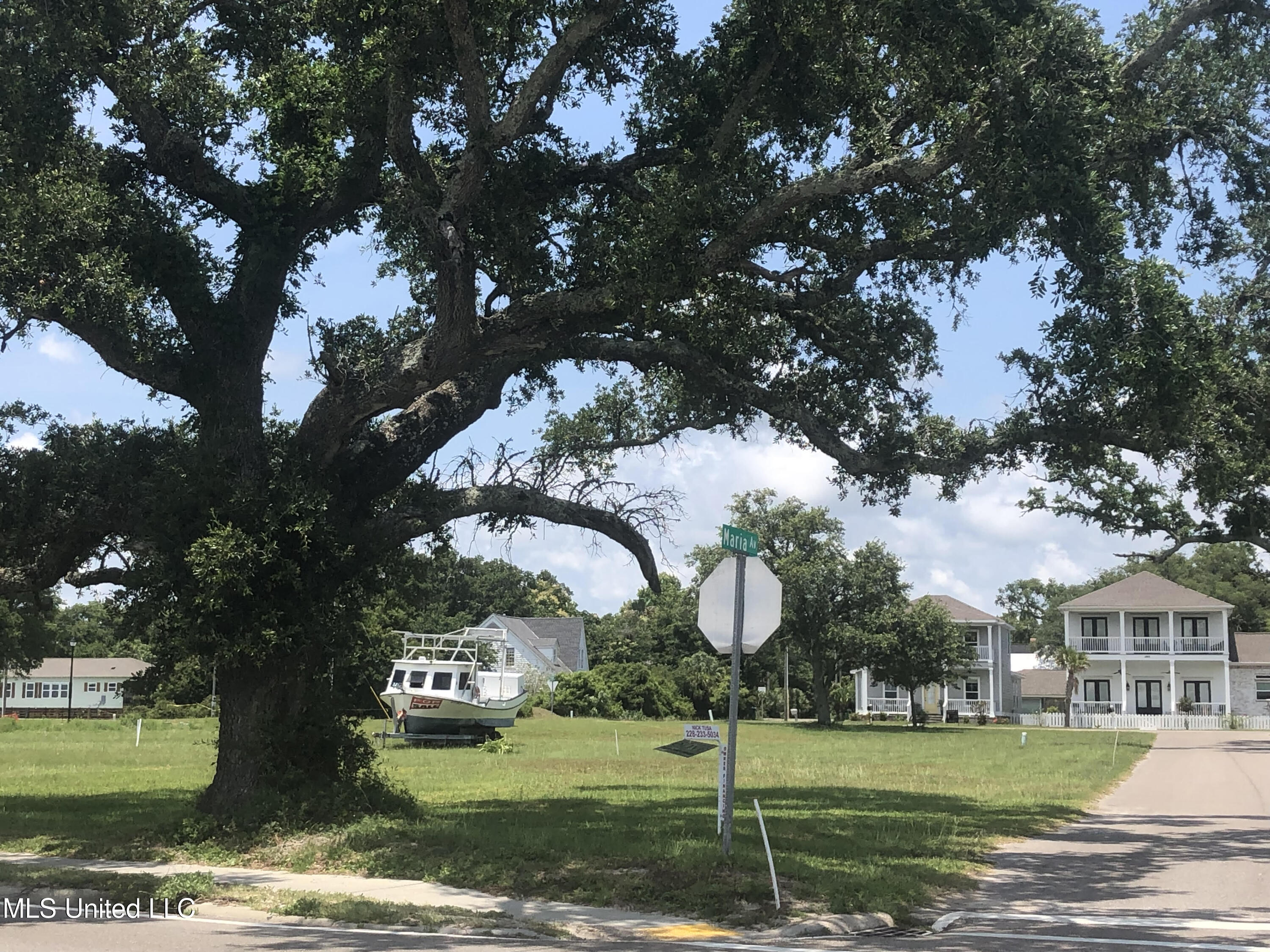 Lot 5 W Beach Boulevard Property Photo 1