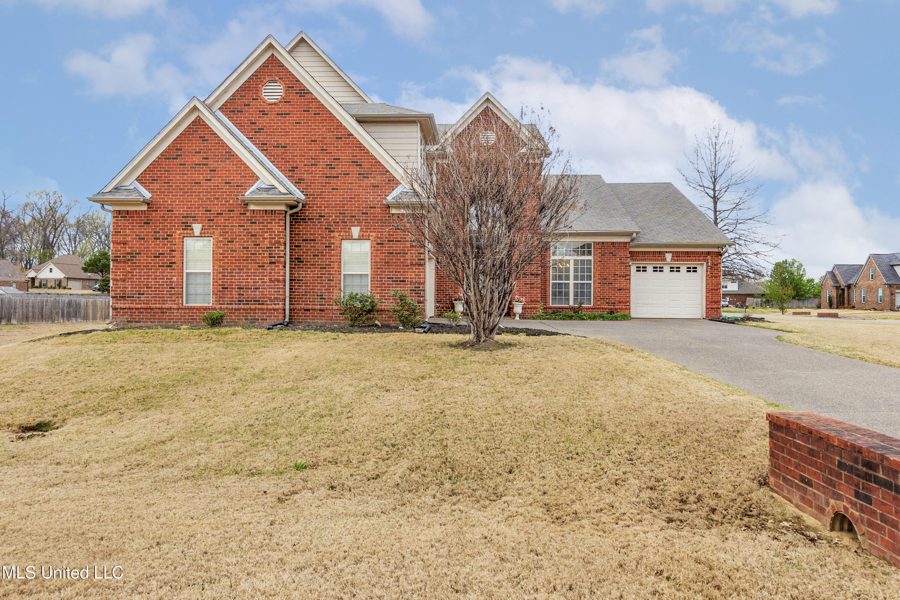 4350 Abele Cove Property Photo 1