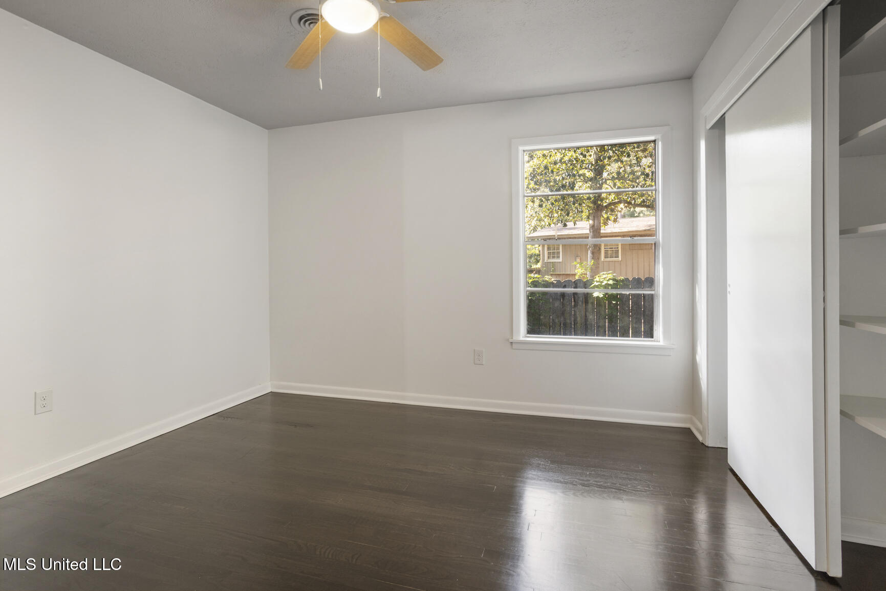 5457 Suffolk Drive Property Photo 20