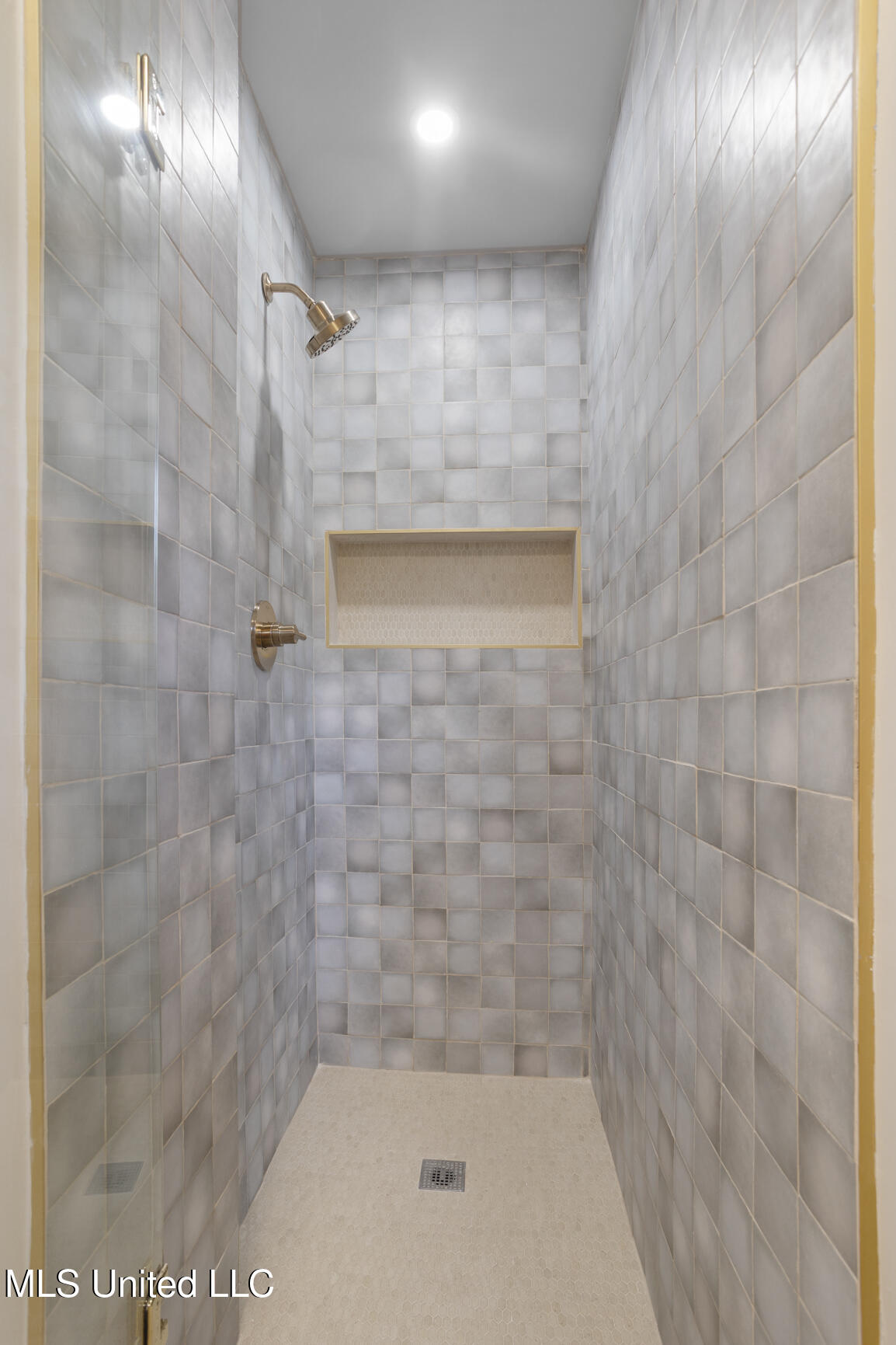 5457 Suffolk Drive Property Photo 24
