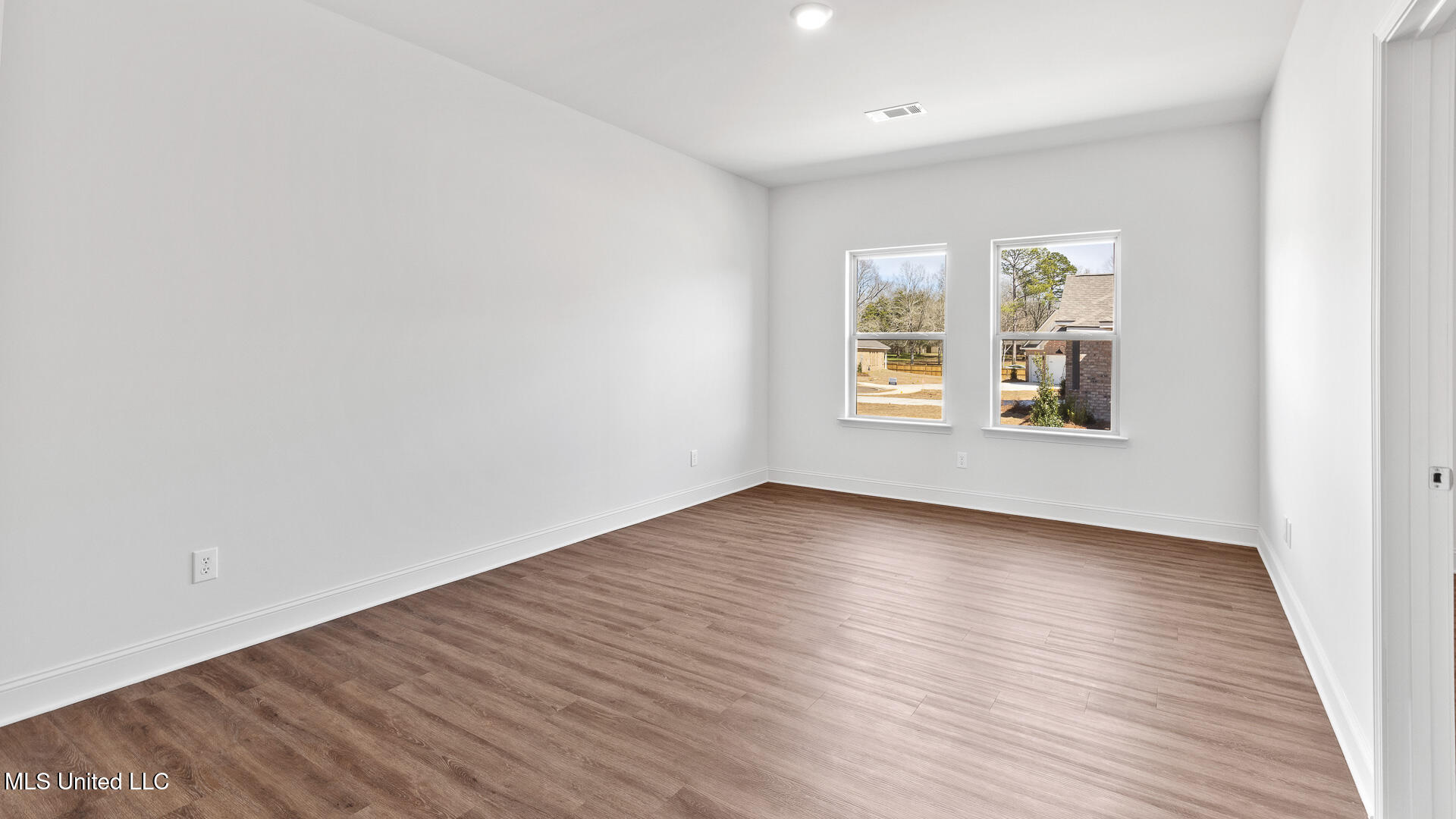 202 Saratoga Springs Avenue Property Photo 19