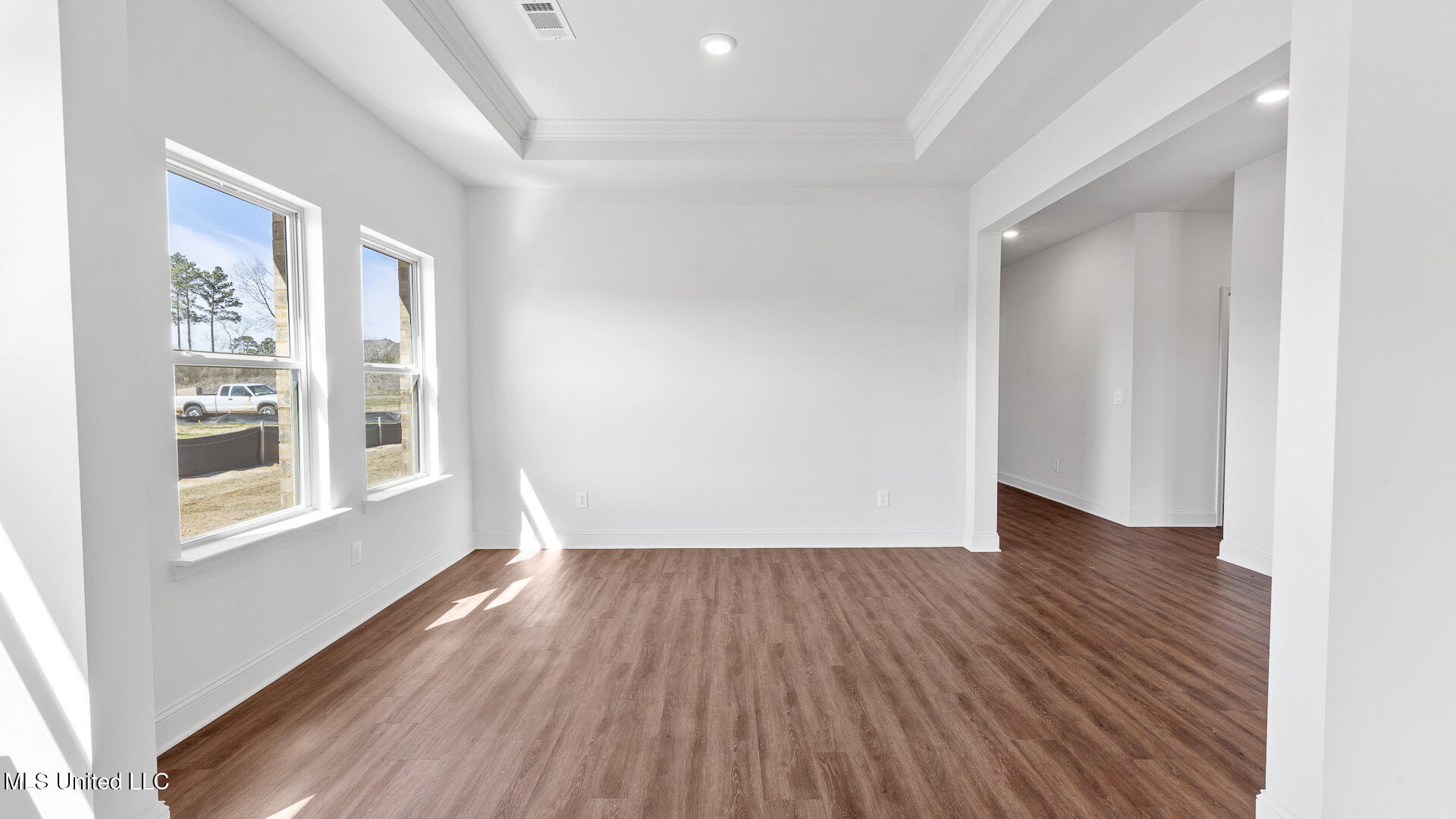 202 Saratoga Springs Avenue Property Photo 27