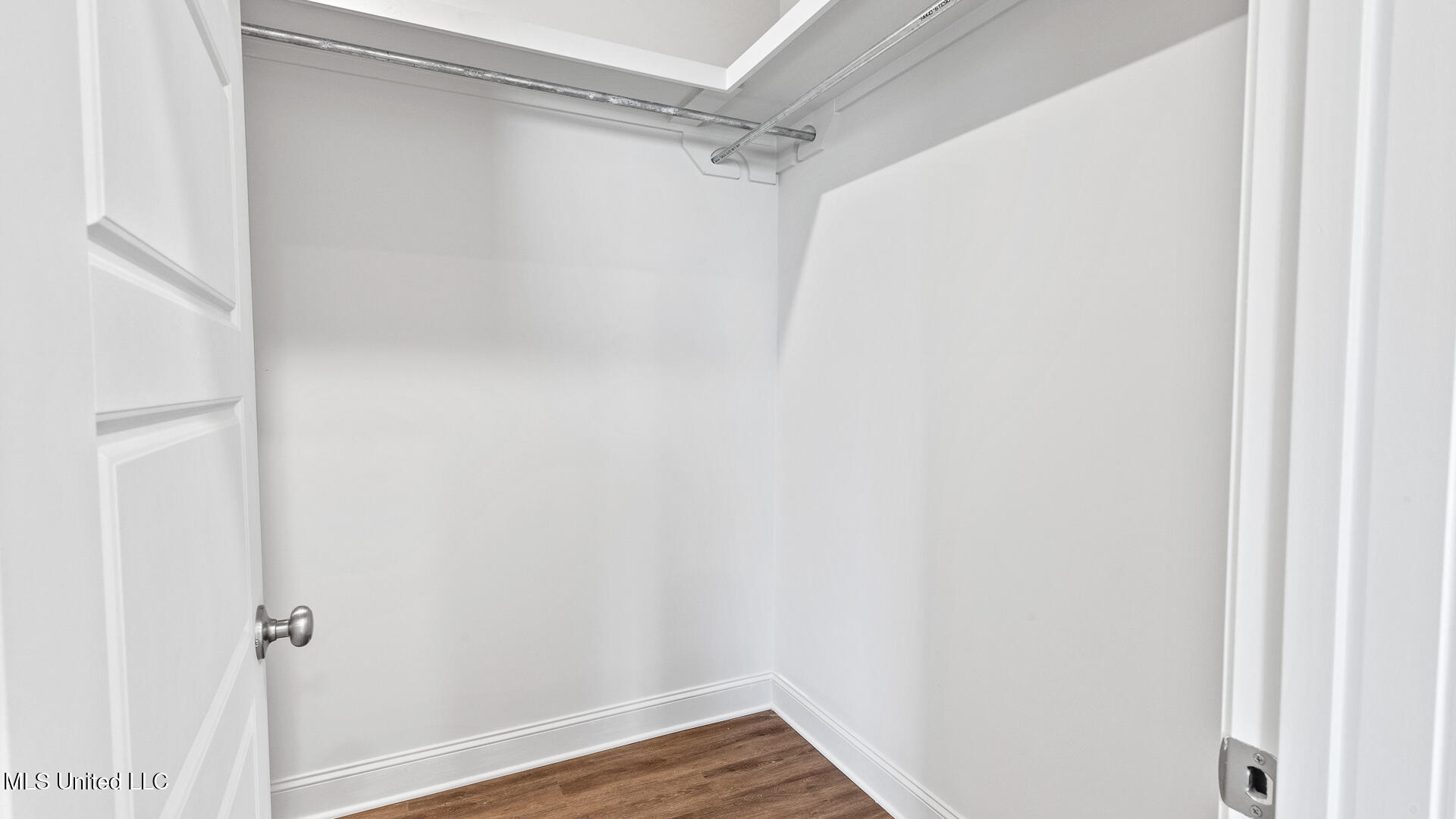 202 Saratoga Springs Avenue Property Photo 42