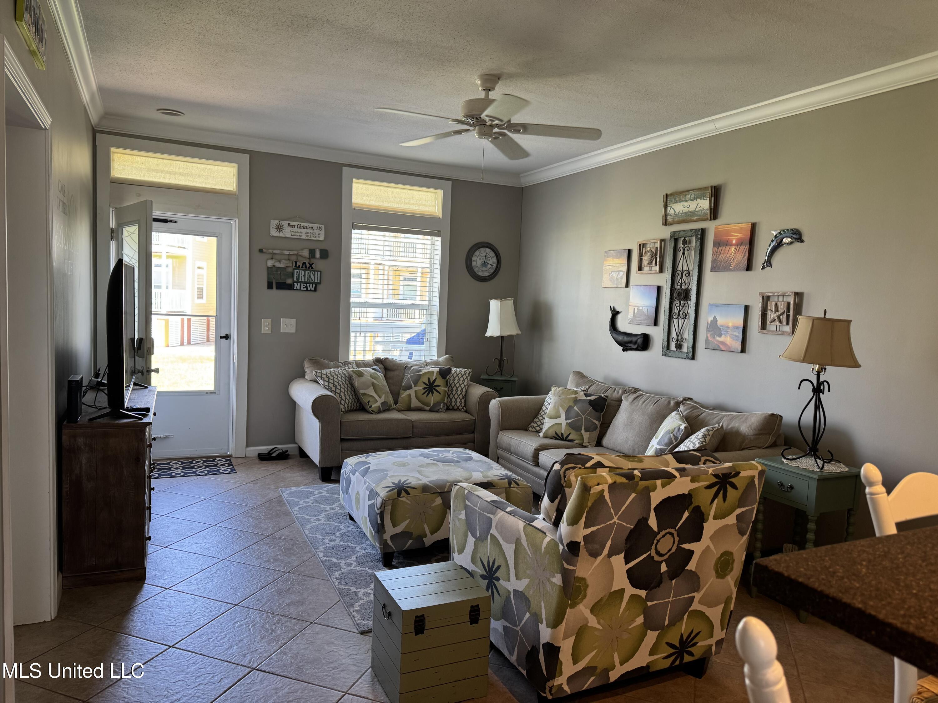 1515 E Beach Boulevard Property Photo 8