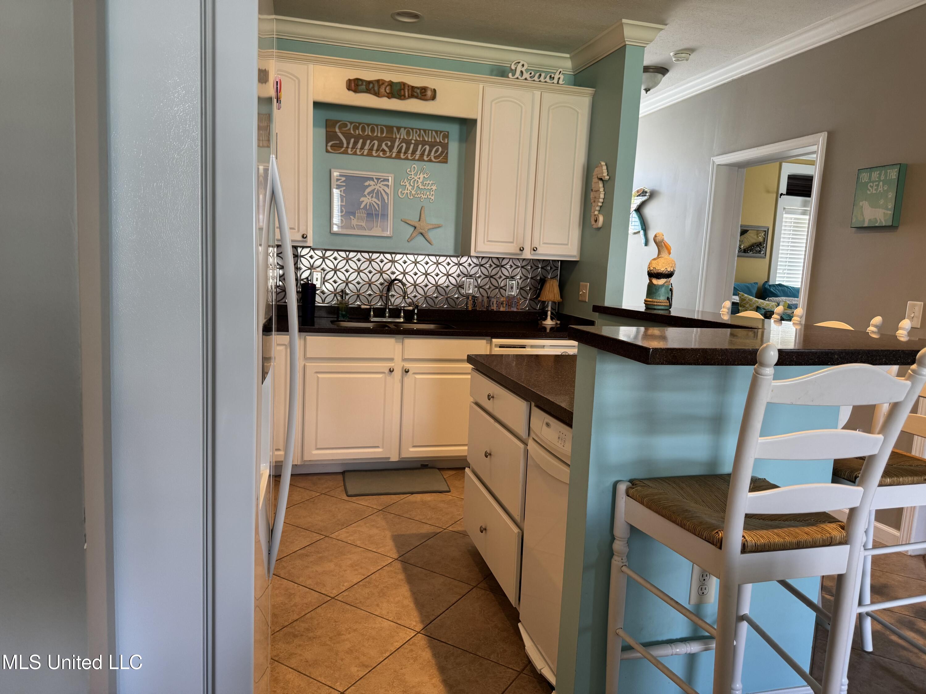 1515 E Beach Boulevard Property Photo 10