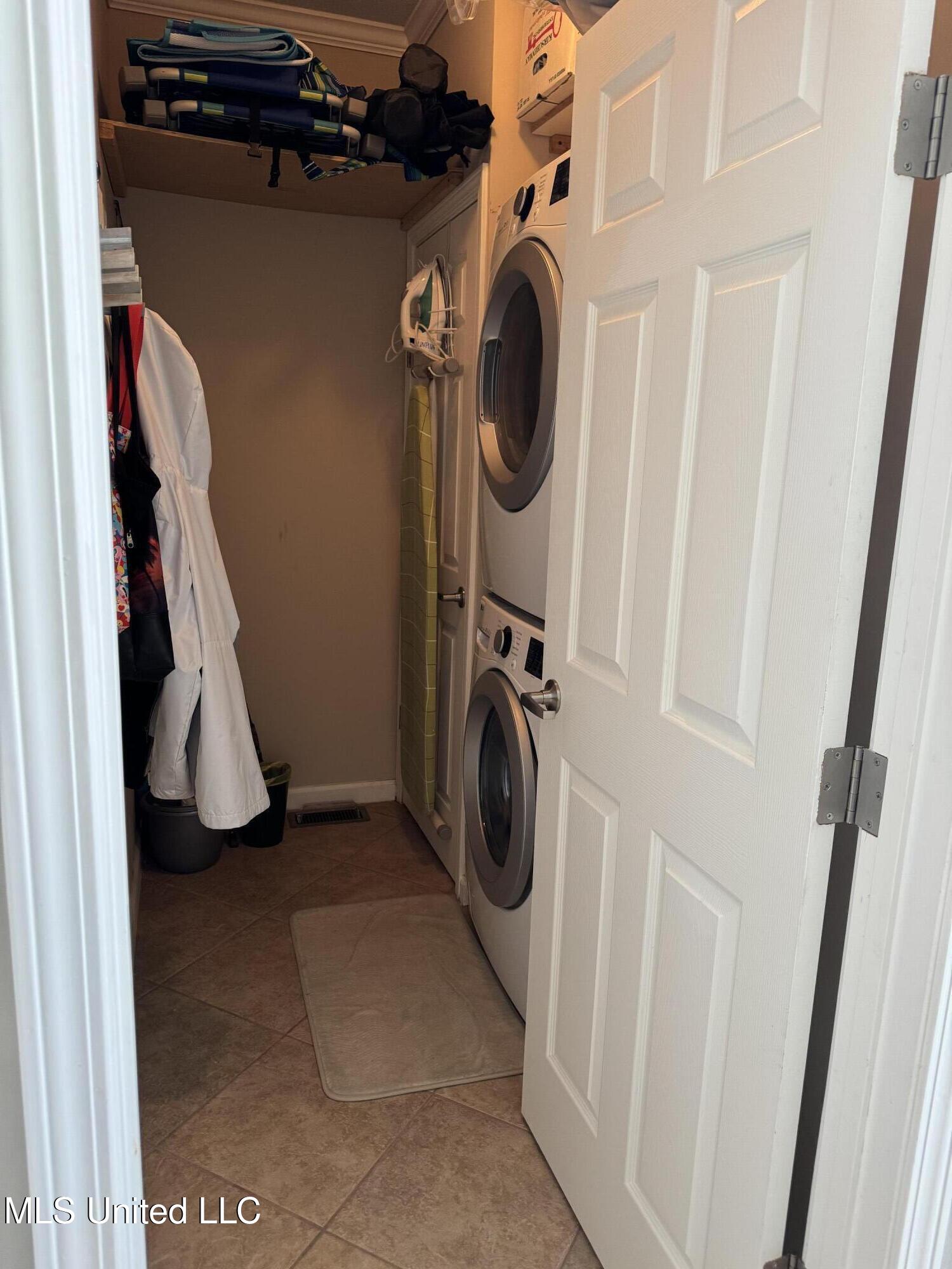 1515 E Beach Boulevard Property Photo 14