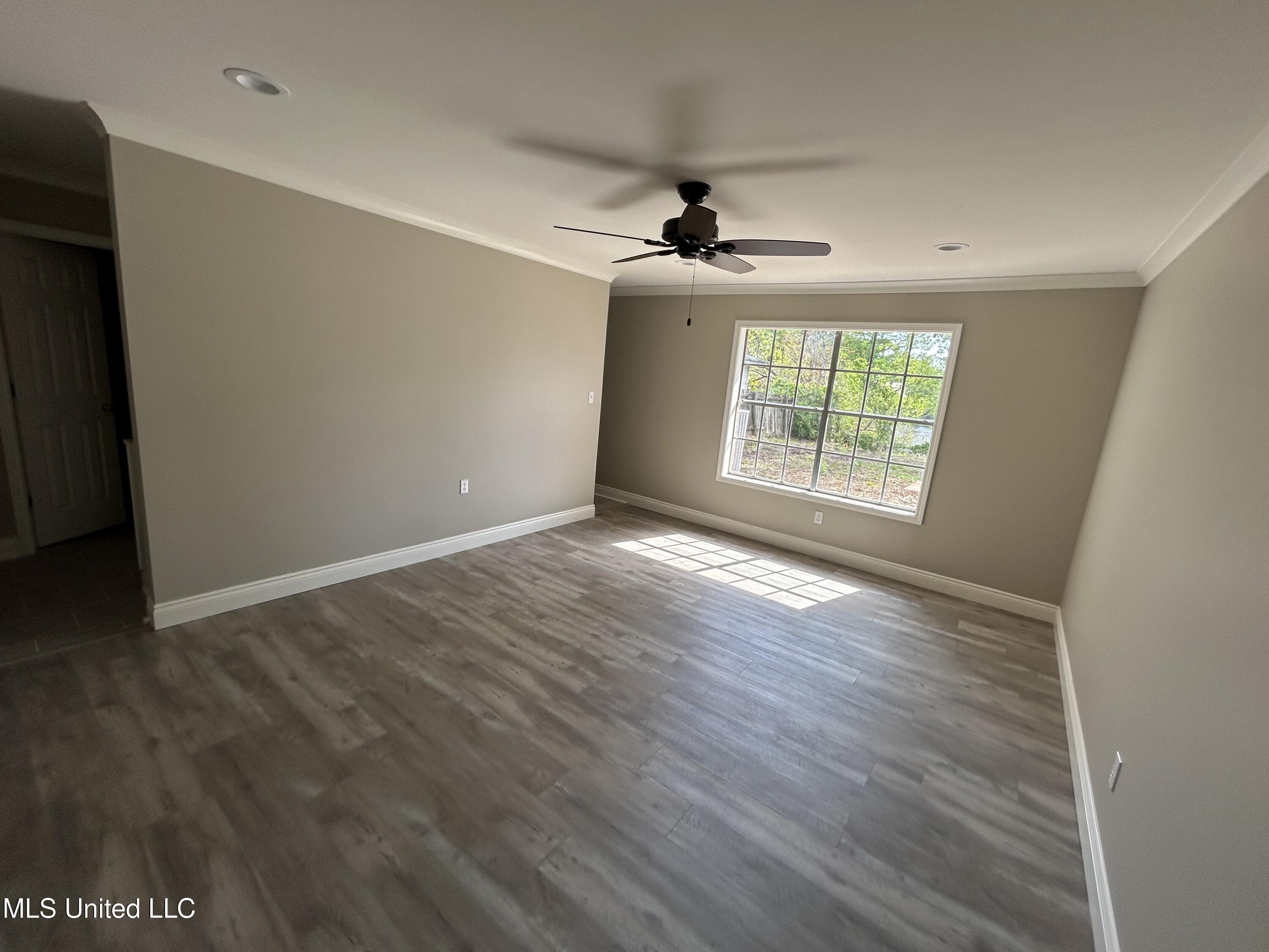 215 Quail Trail Property Photo 10