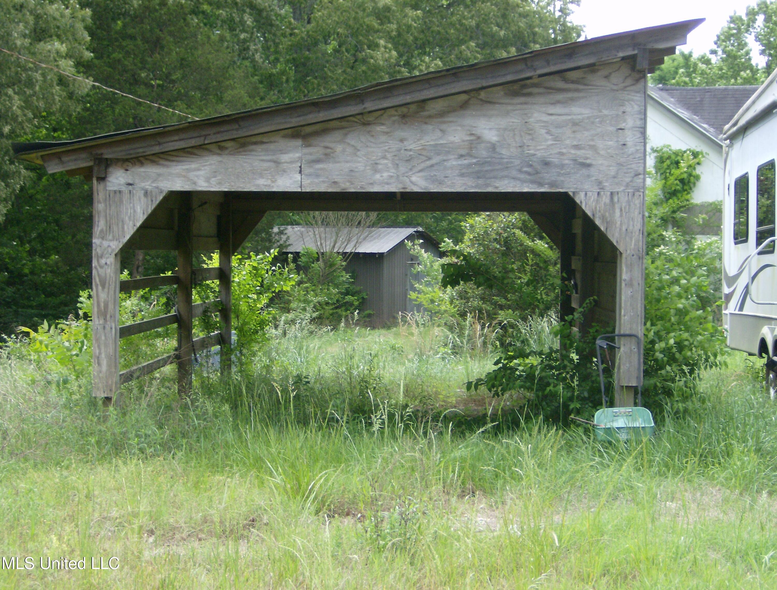 13705 Byhalia Road Property Photo 6
