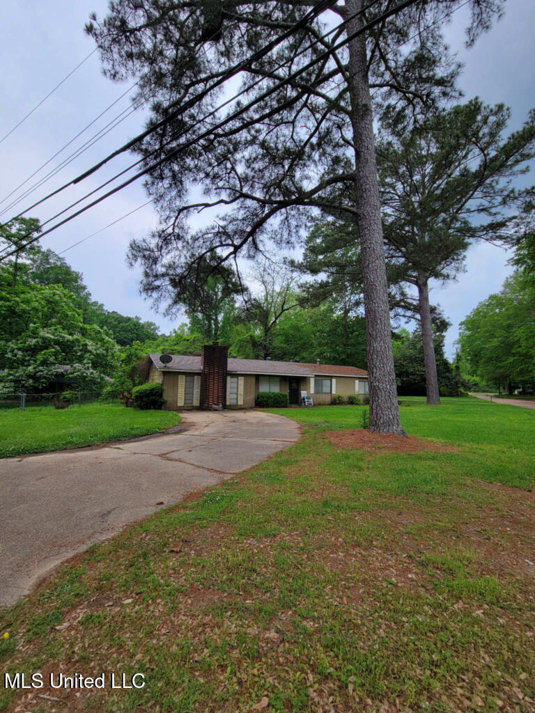 1405 Dianne Drive Property Photo 1