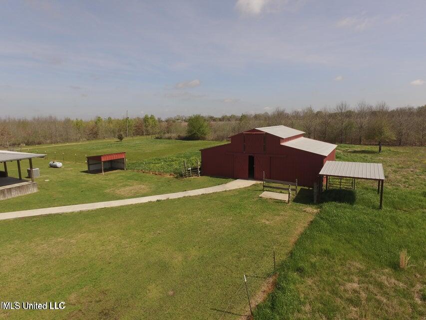 299 Hwy 569 Property Photo 37