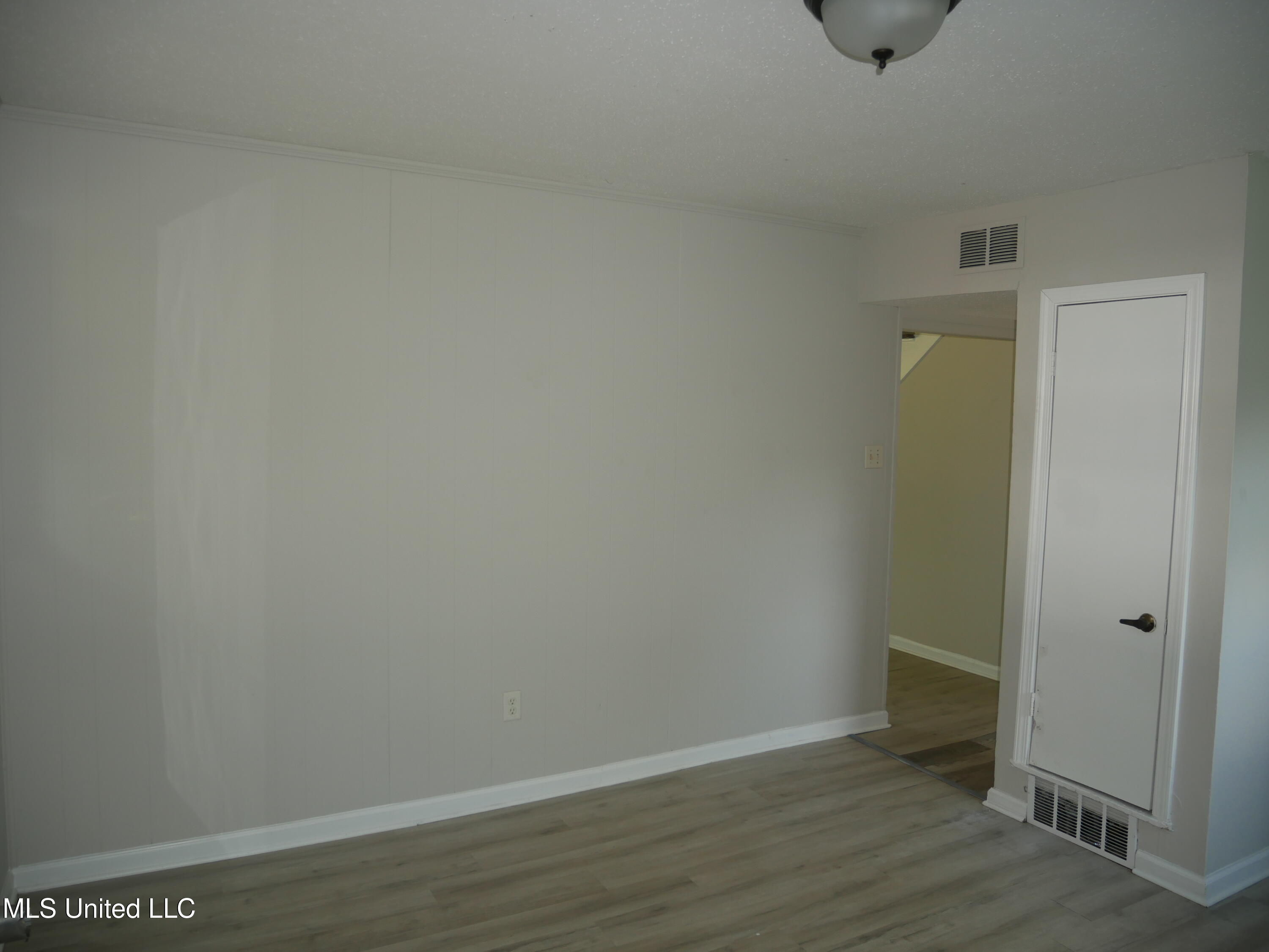 1463 Vicksburg Drive Property Photo 11