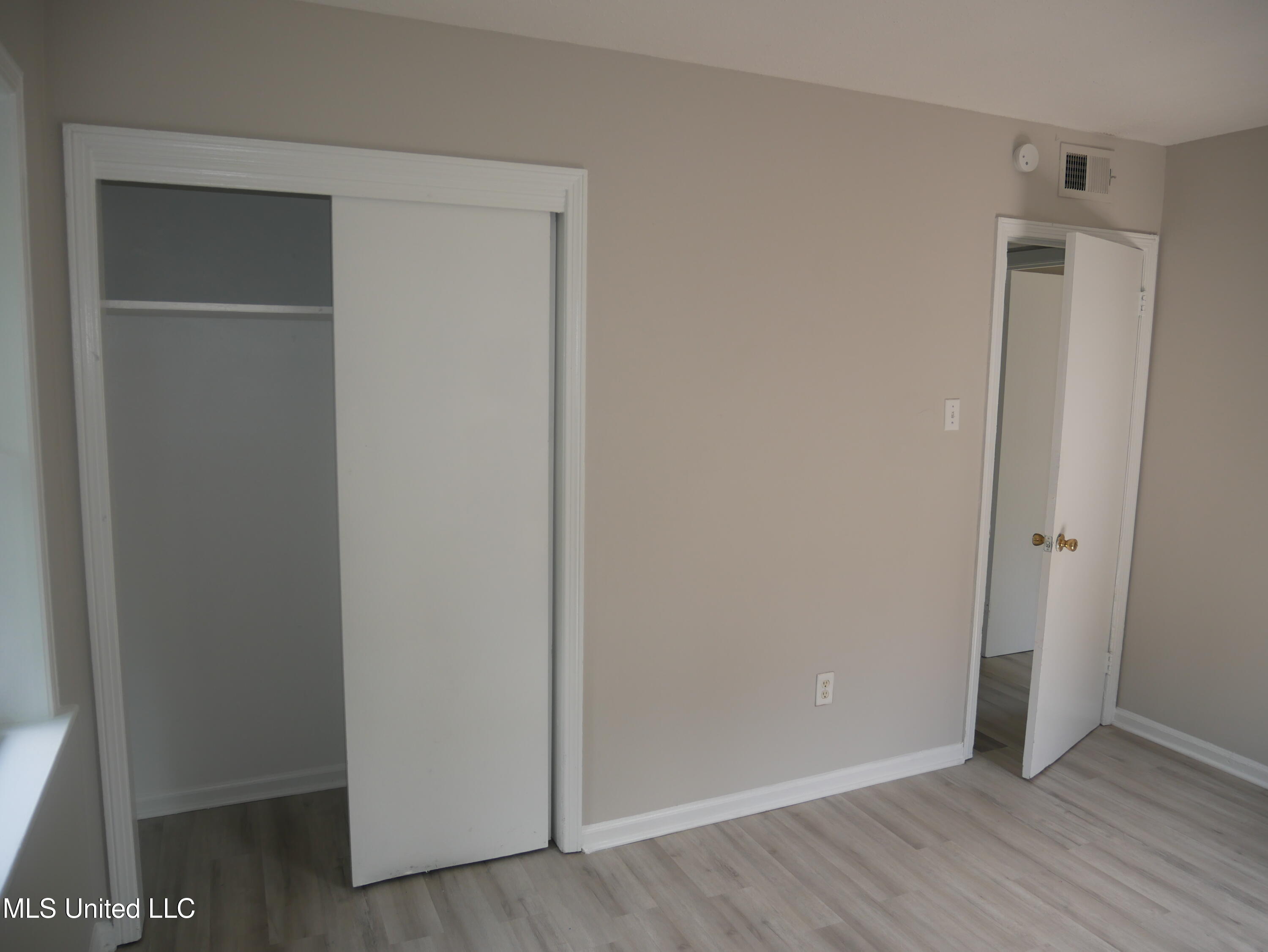 1463 Vicksburg Drive Property Photo 15