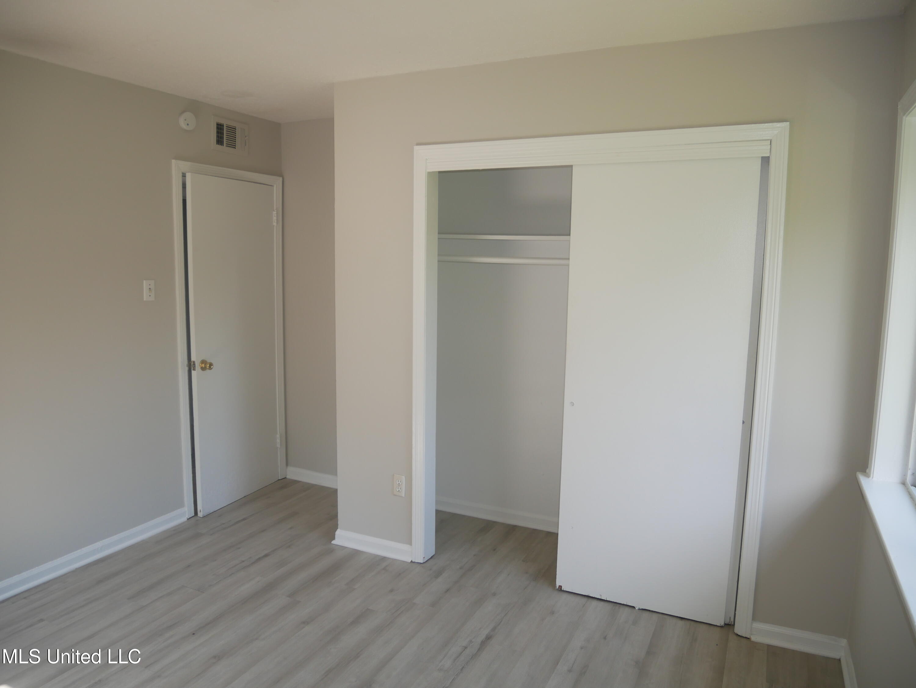 1463 Vicksburg Drive Property Photo 17