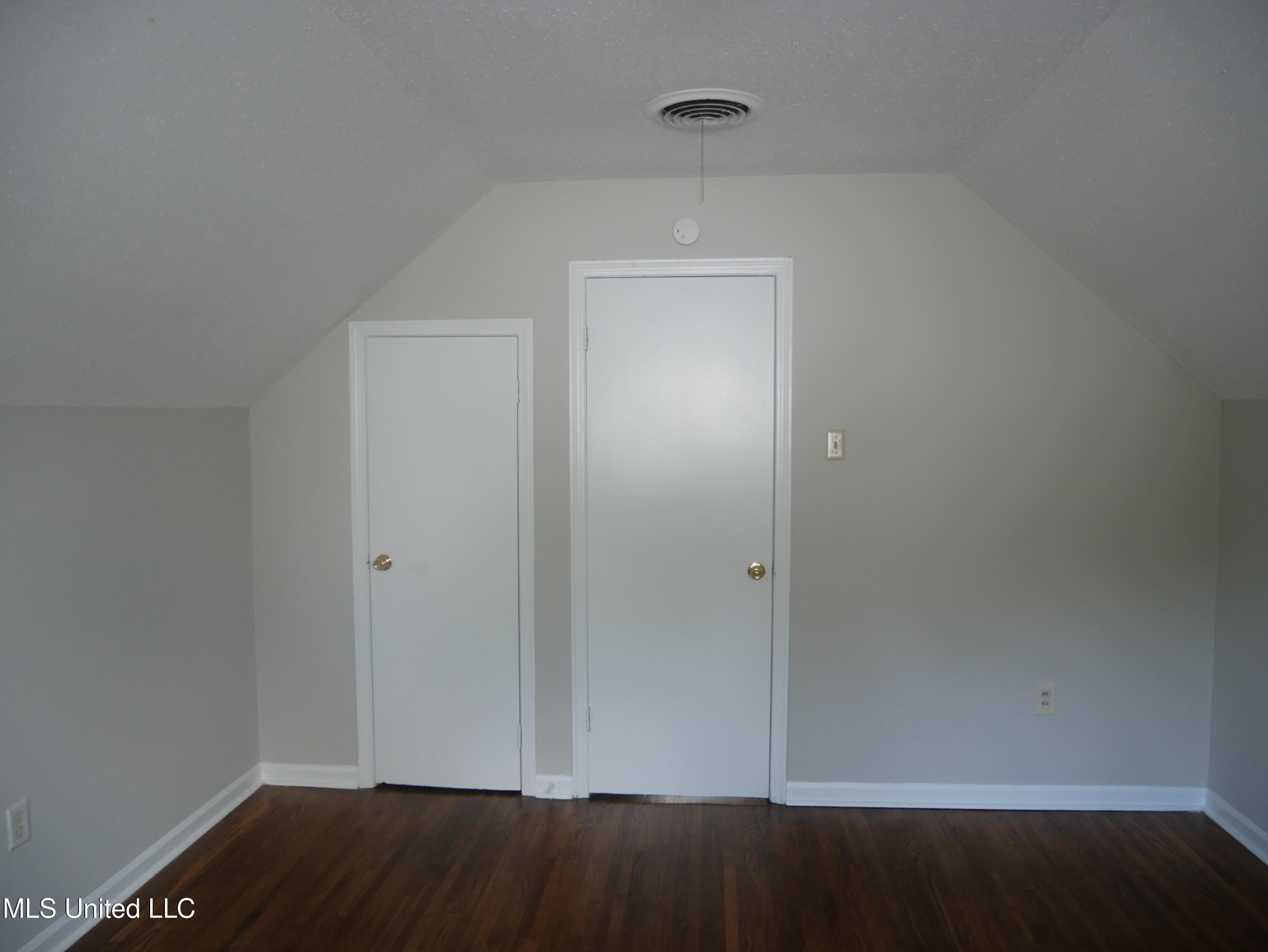 1463 Vicksburg Drive Property Photo 25