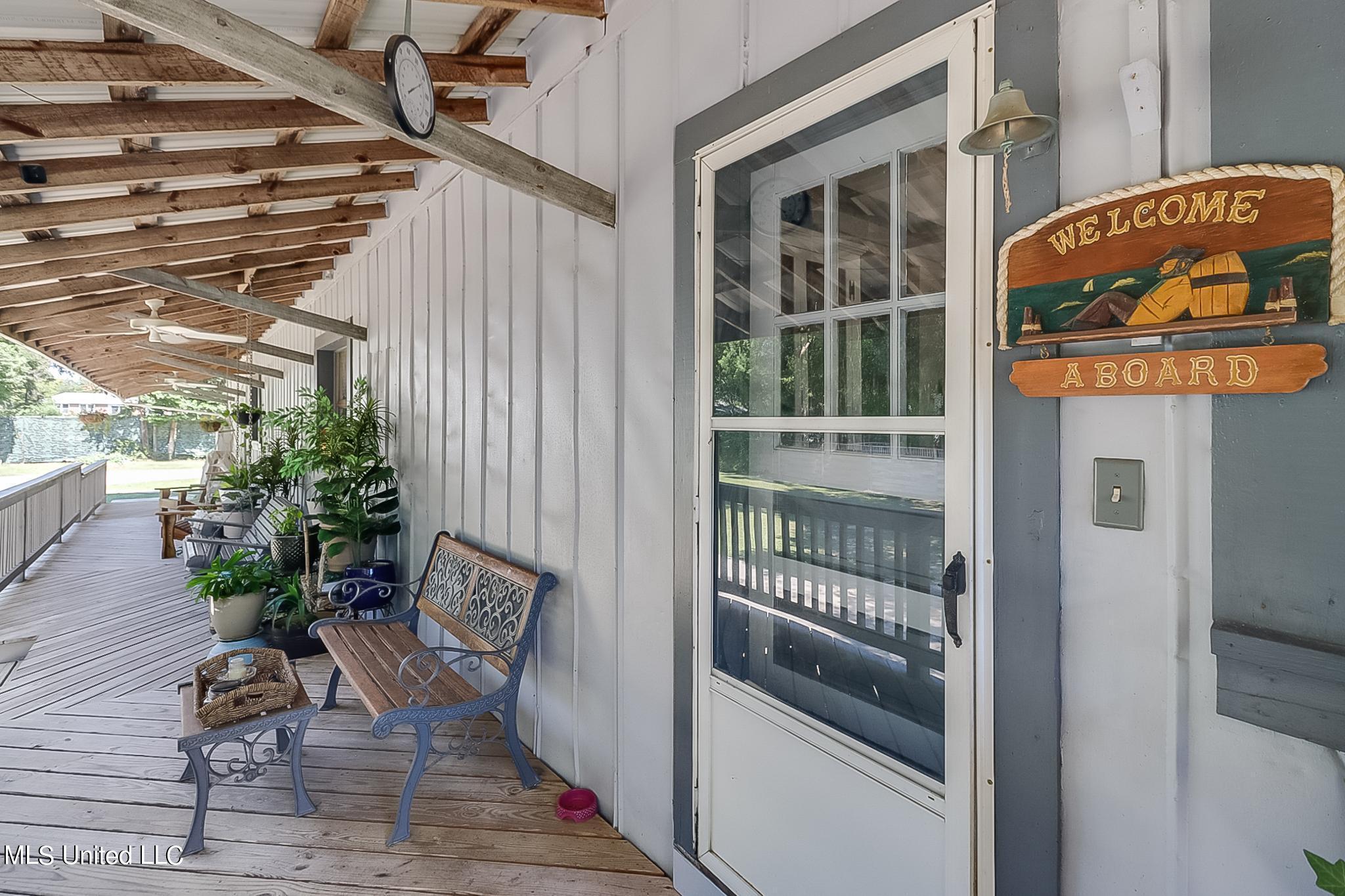 1728 21st Street Property Photo 1