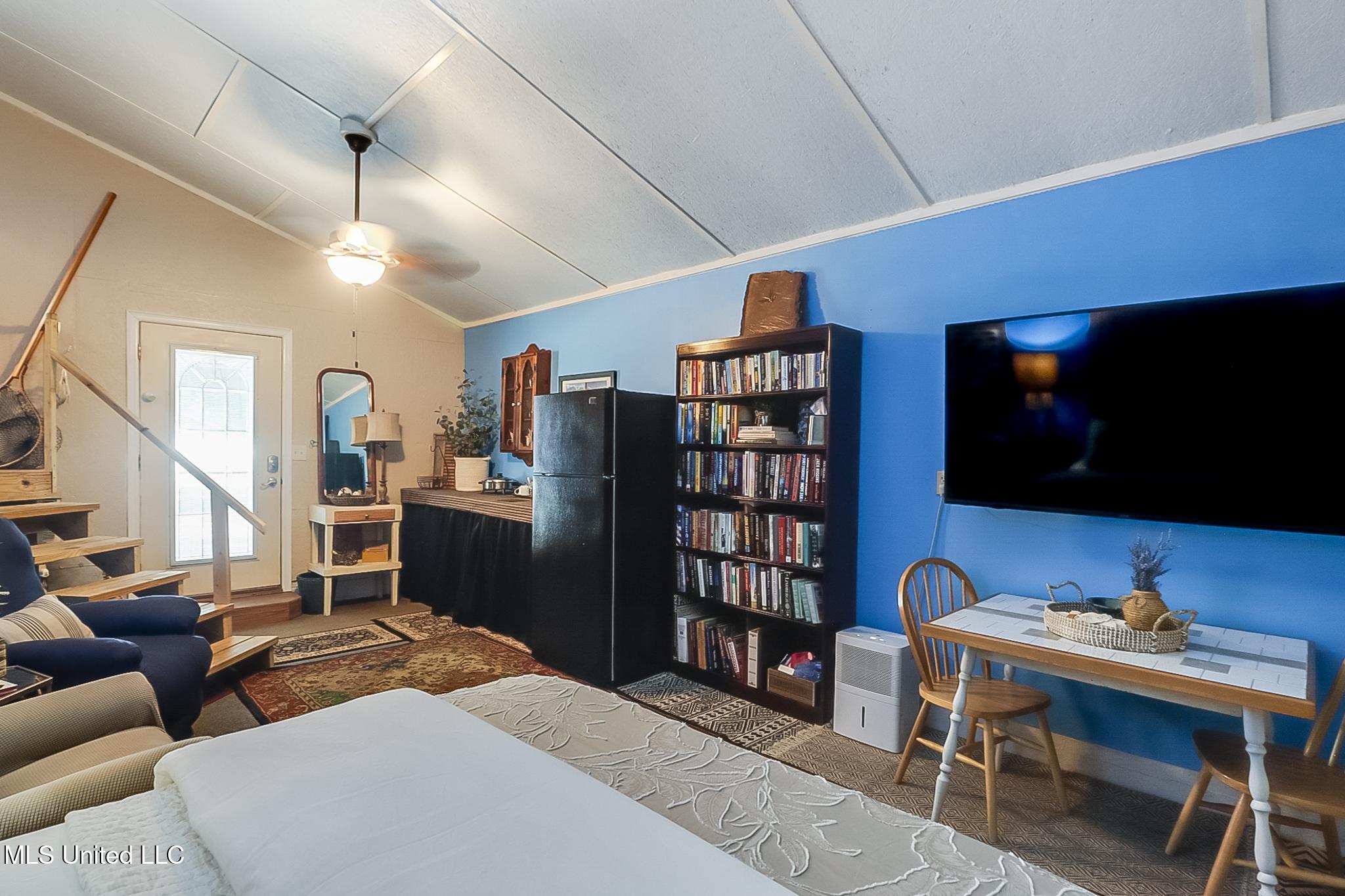 1728 21st Street Property Photo 7