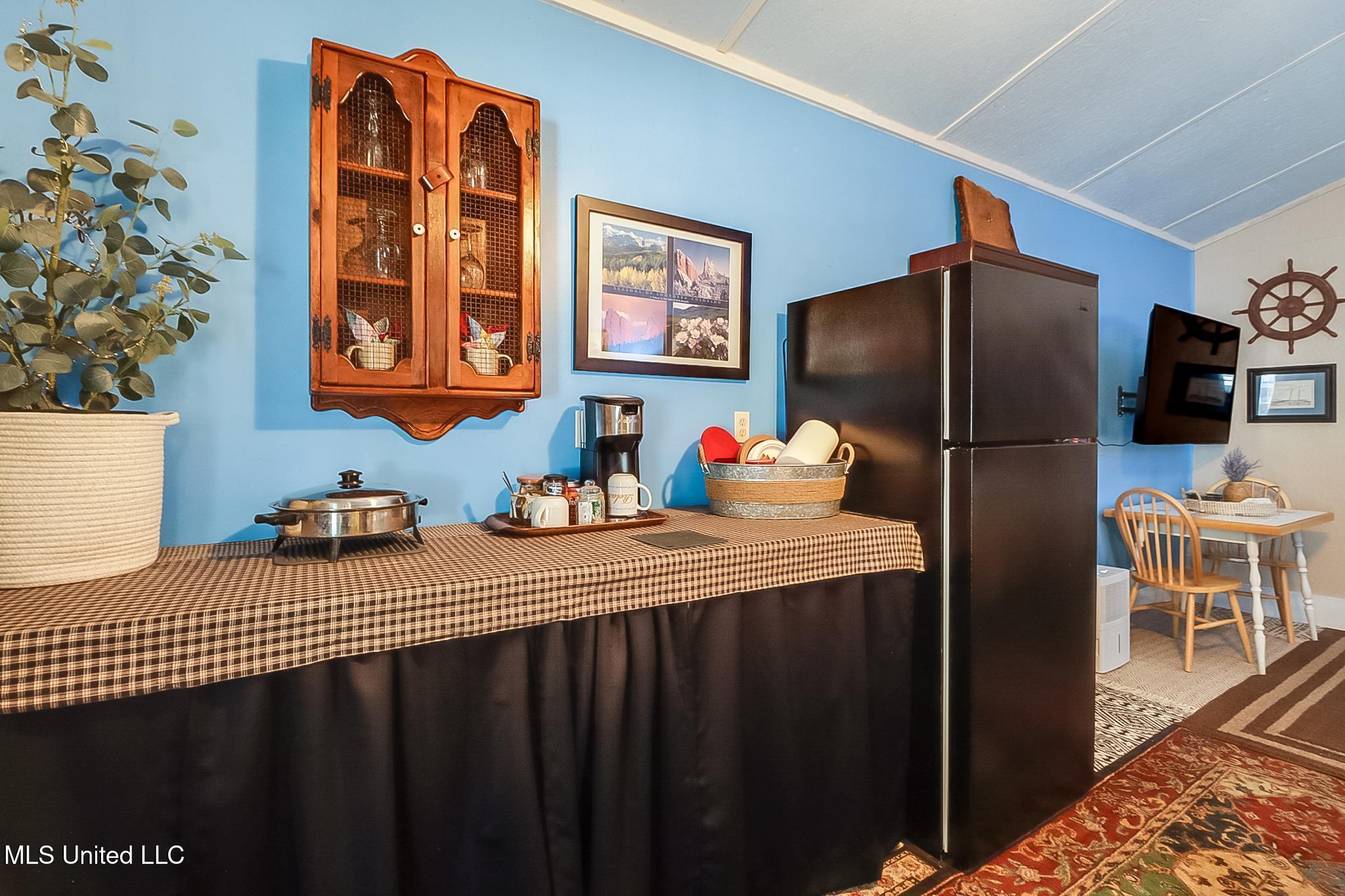 1728 21st Street Property Photo 8