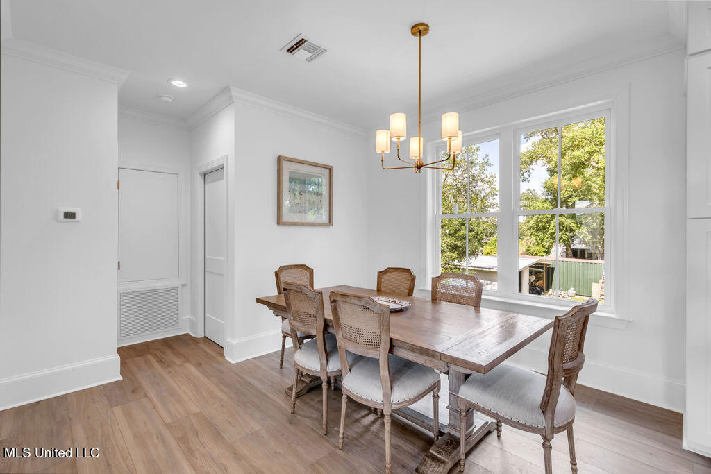 641 N Beach Boulevard Property Photo 13