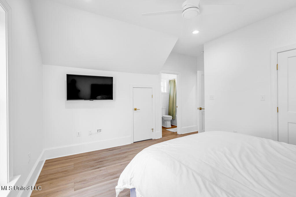 641 N Beach Boulevard Property Photo 22