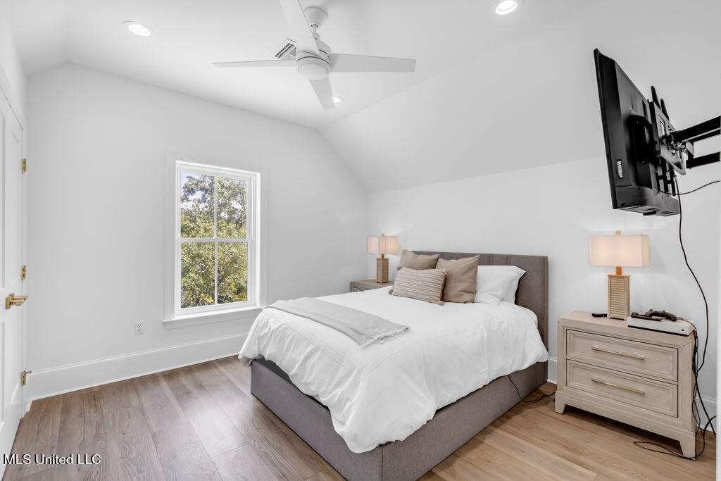 641 N Beach Boulevard Property Photo 24