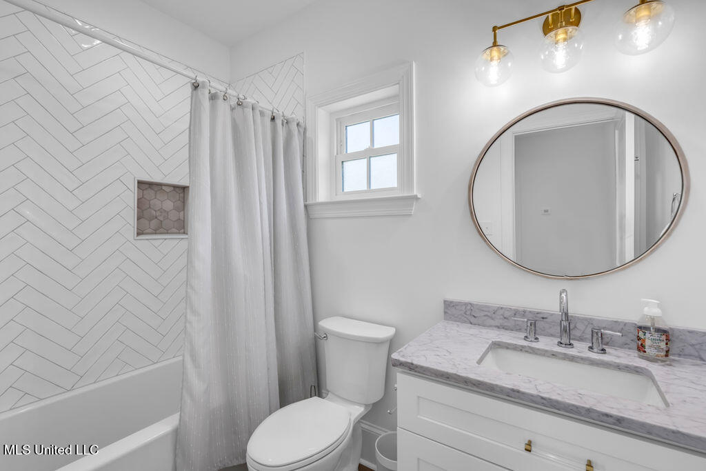 641 N Beach Boulevard Property Photo 26