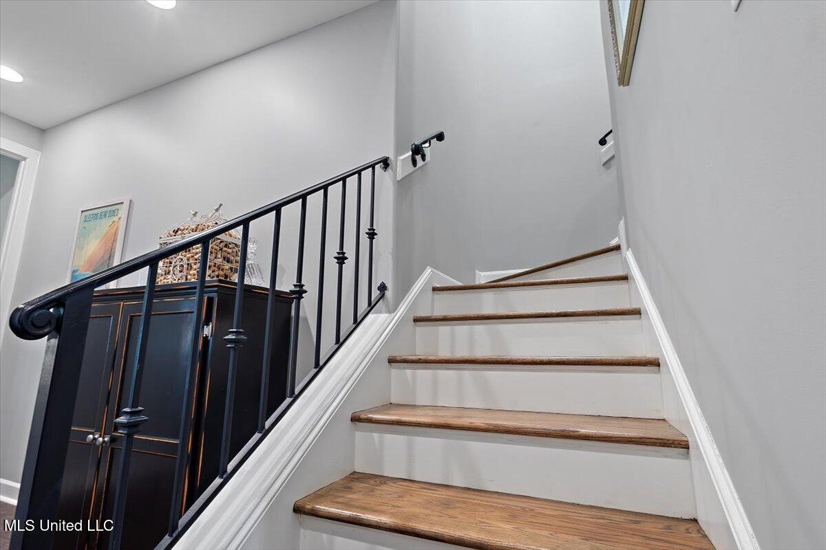 5334 Kensington Creek Drive Property Photo 30