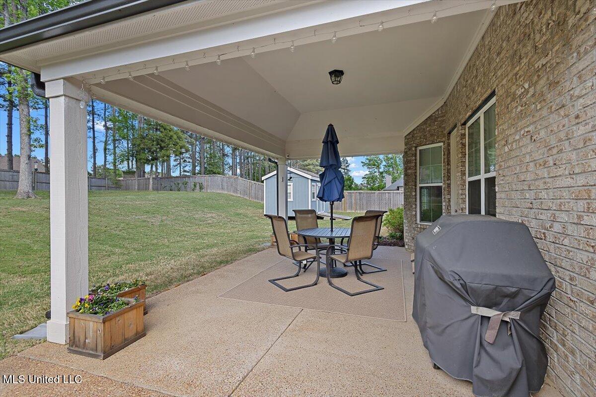 5334 Kensington Creek Drive Property Photo 38