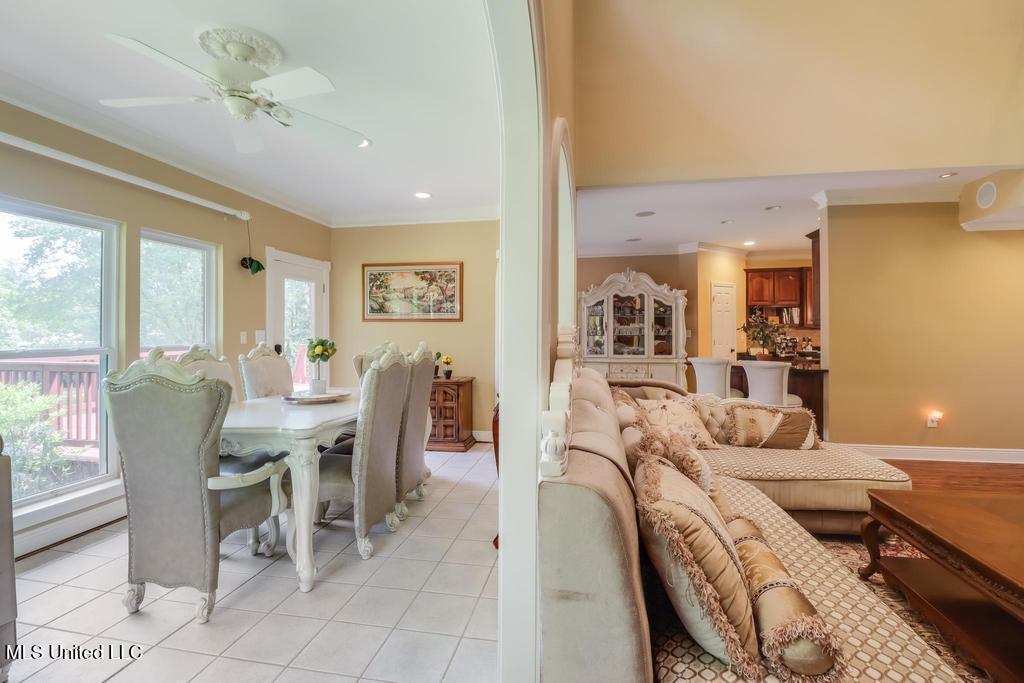 6015 Monticilla Circle Property Photo 27