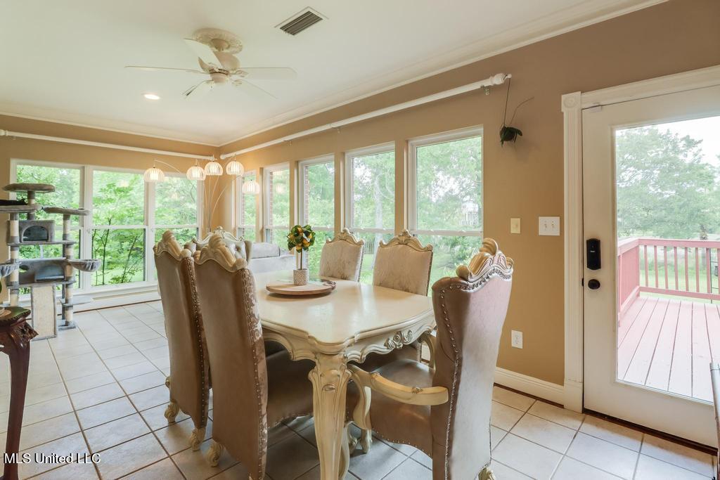 6015 Monticilla Circle Property Photo 32