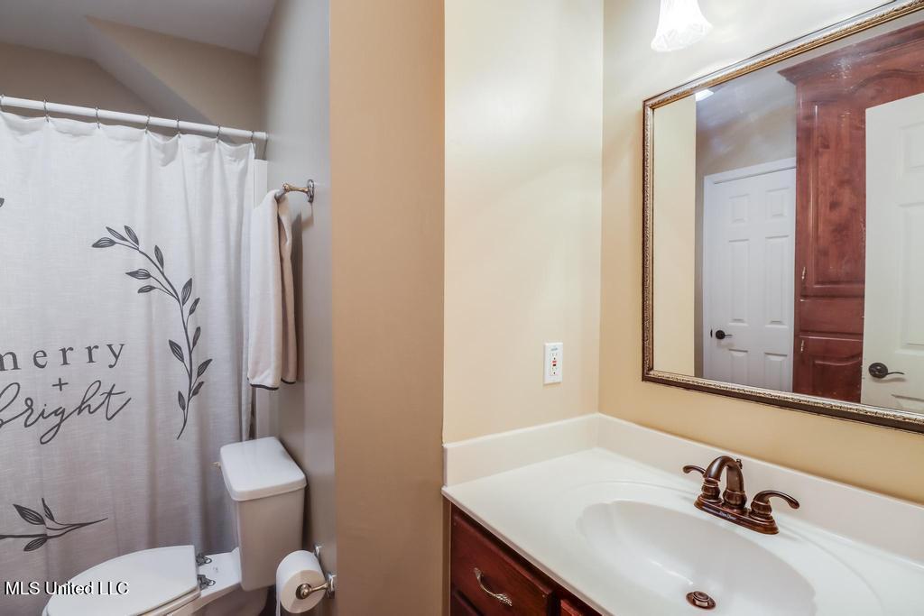 6015 Monticilla Circle Property Photo 42