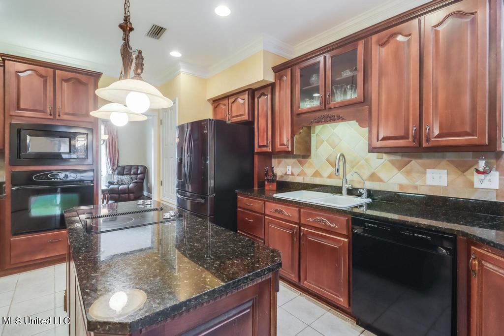 6015 Monticilla Circle Property Photo 51