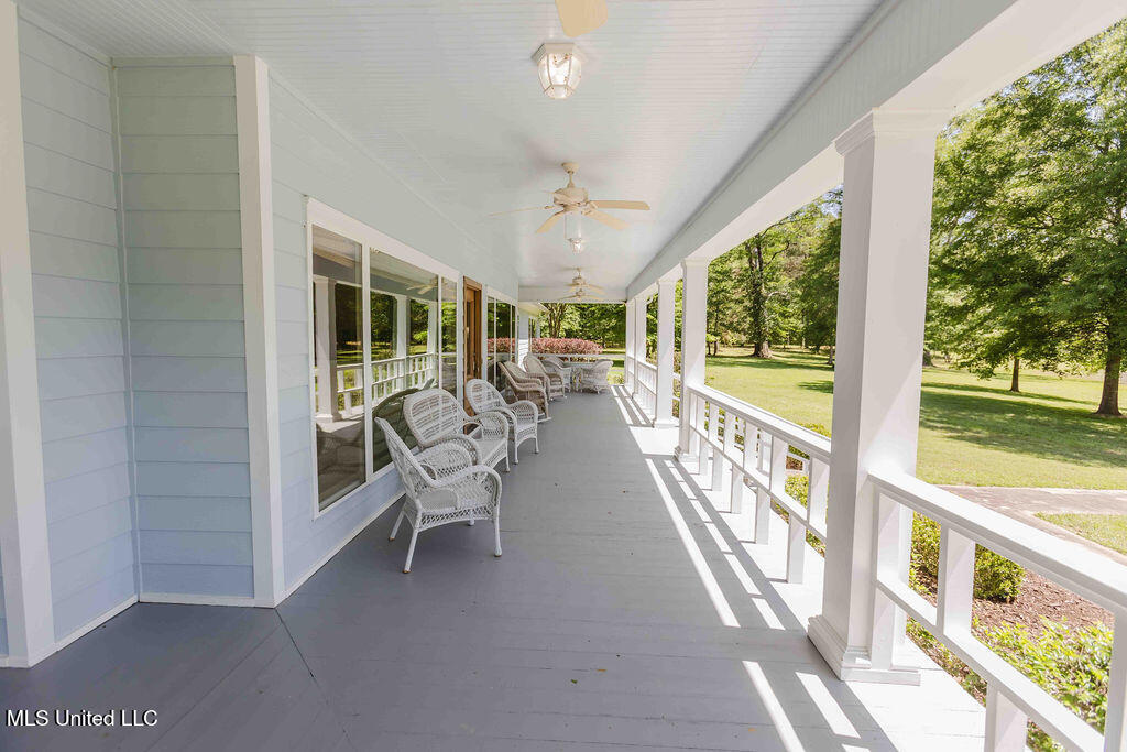 112 Blackberry Creek Road Property Photo 6