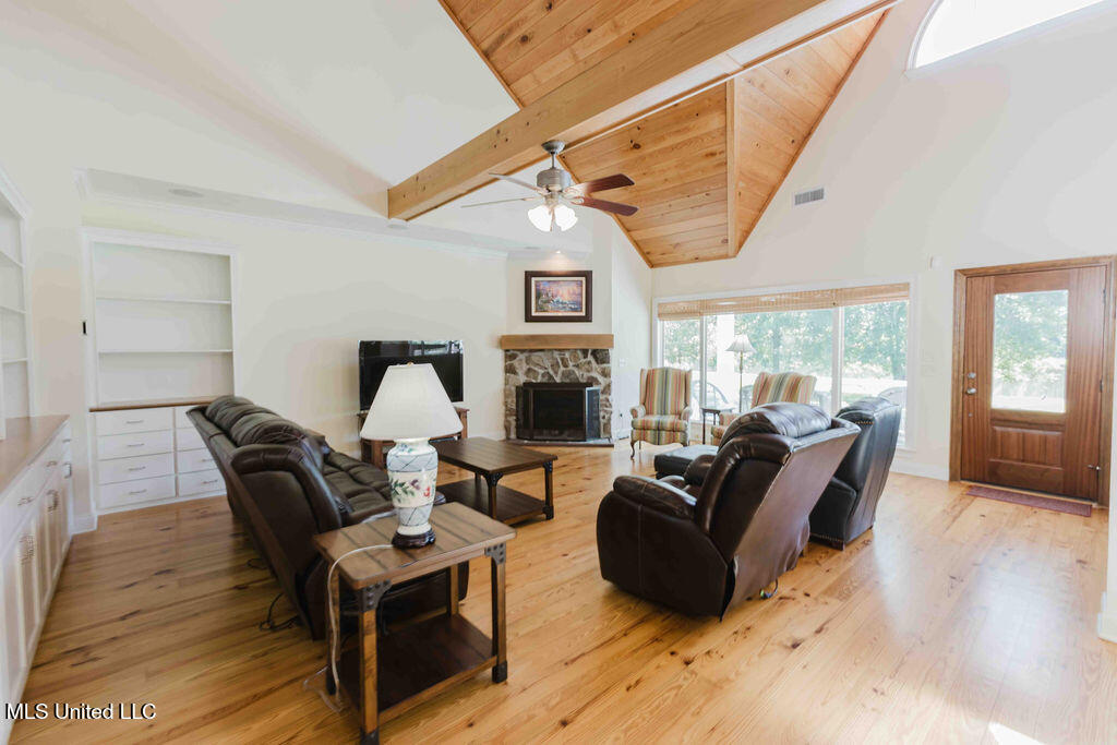 112 Blackberry Creek Road Property Photo 10
