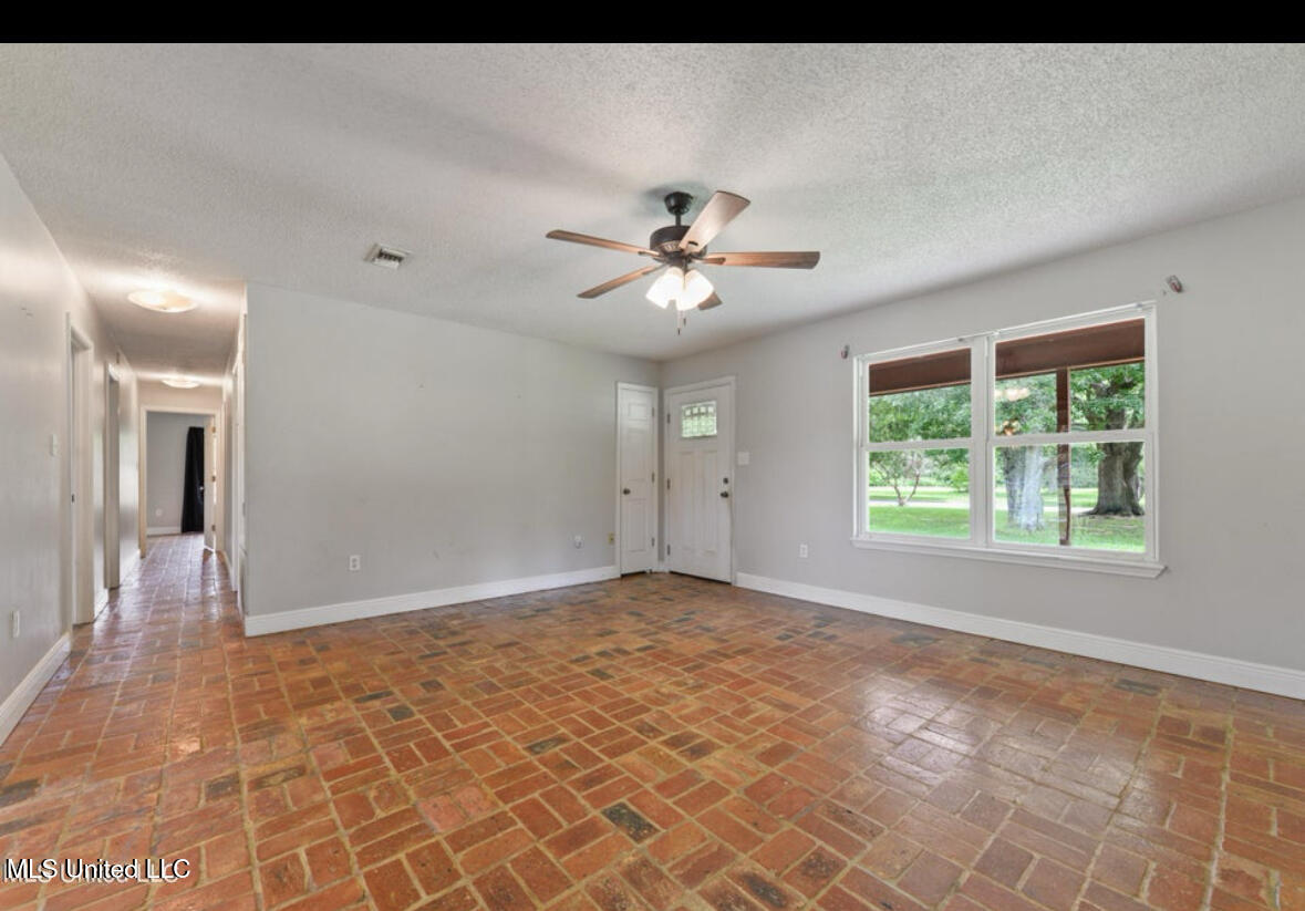 4127 Ceolia Taylor Road Property Photo 4