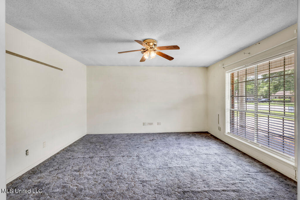 1320 Sally Drive Property Photo 7