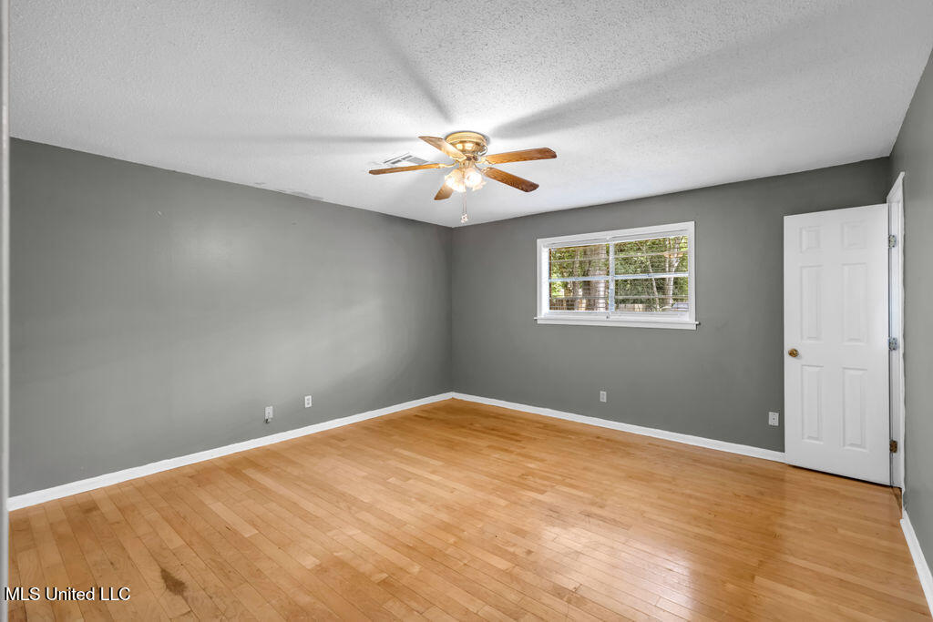 1320 Sally Drive Property Photo 17