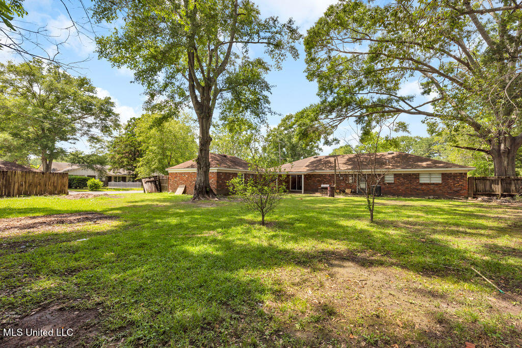 1320 Sally Drive Property Photo 35
