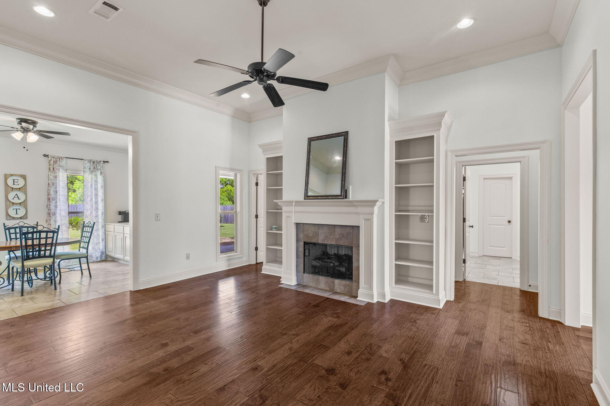 125 Rhodes Lane Property Photo 7