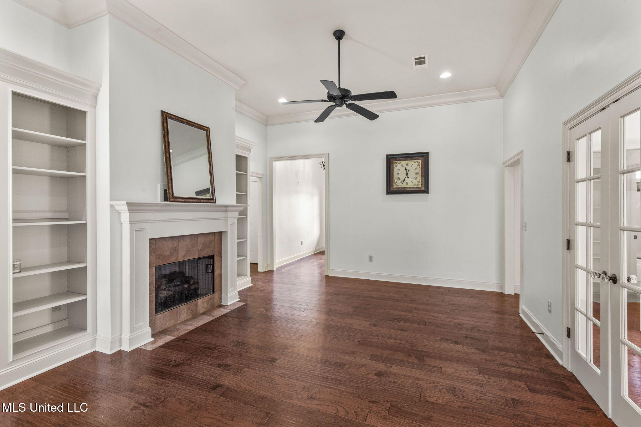 125 Rhodes Lane Property Photo 8