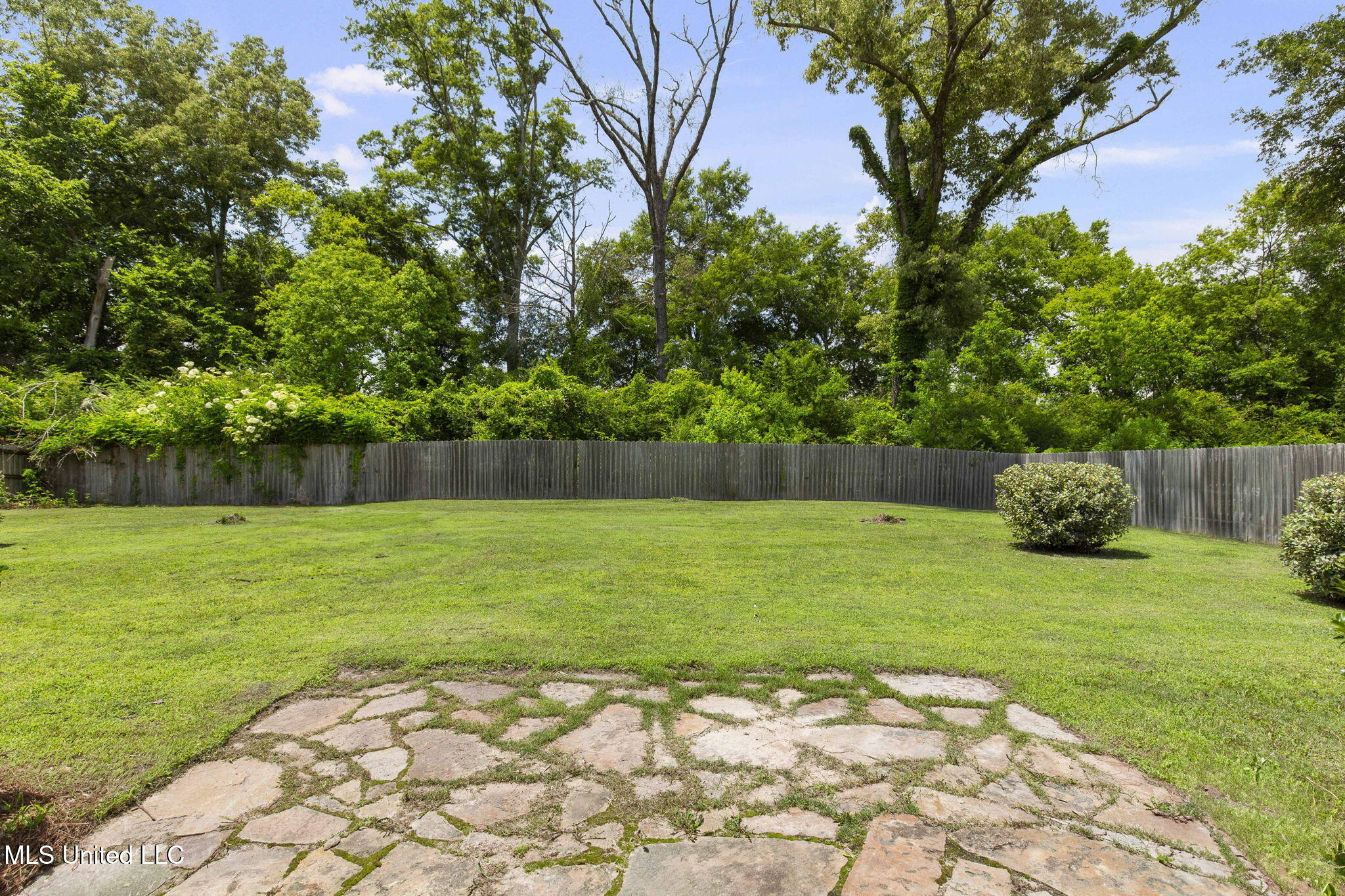 125 Rhodes Lane Property Photo 43