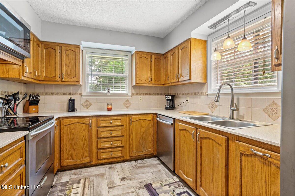6005 Cypress Drive Property Photo 16