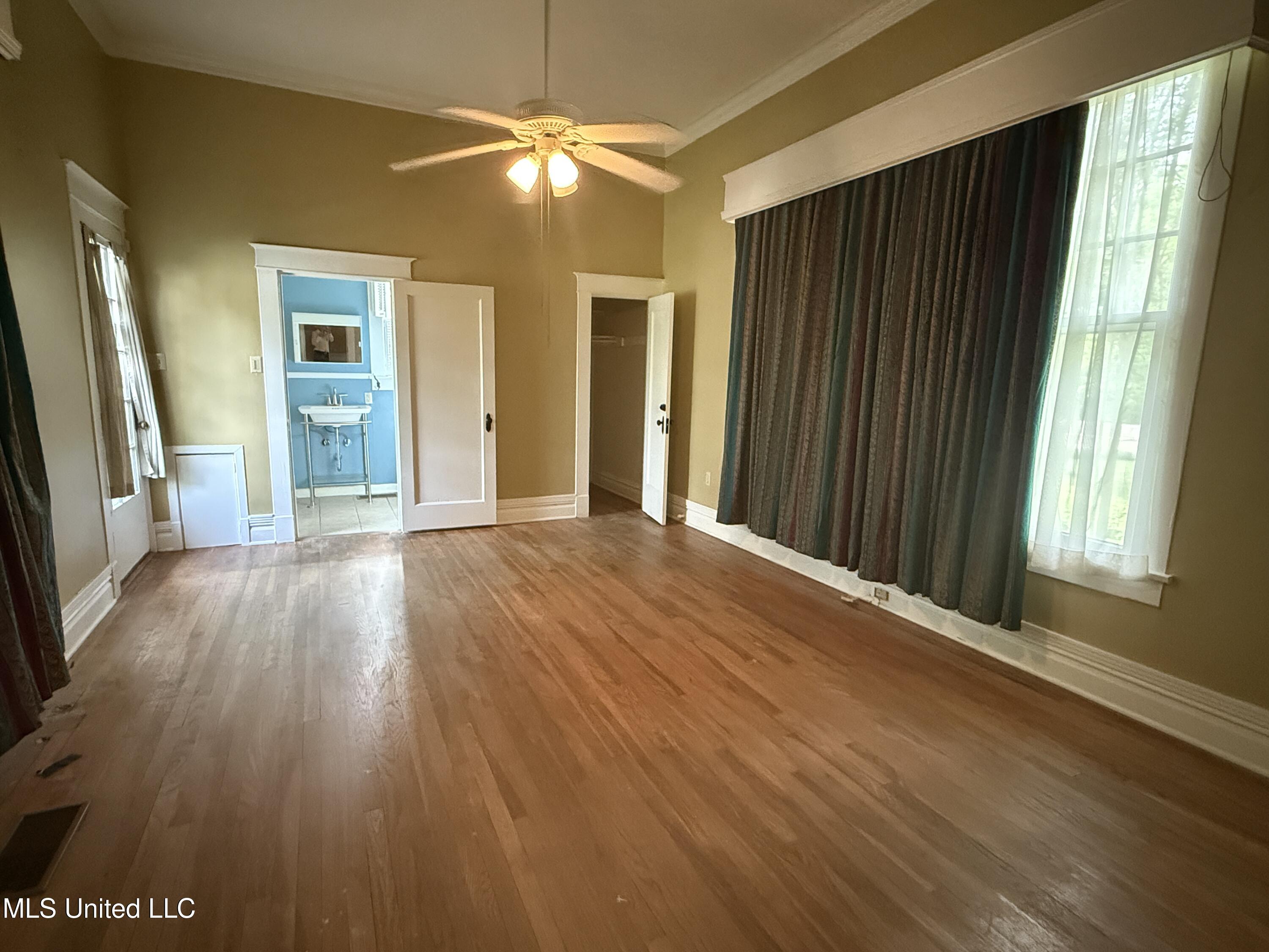 1303 River Road Property Photo 12