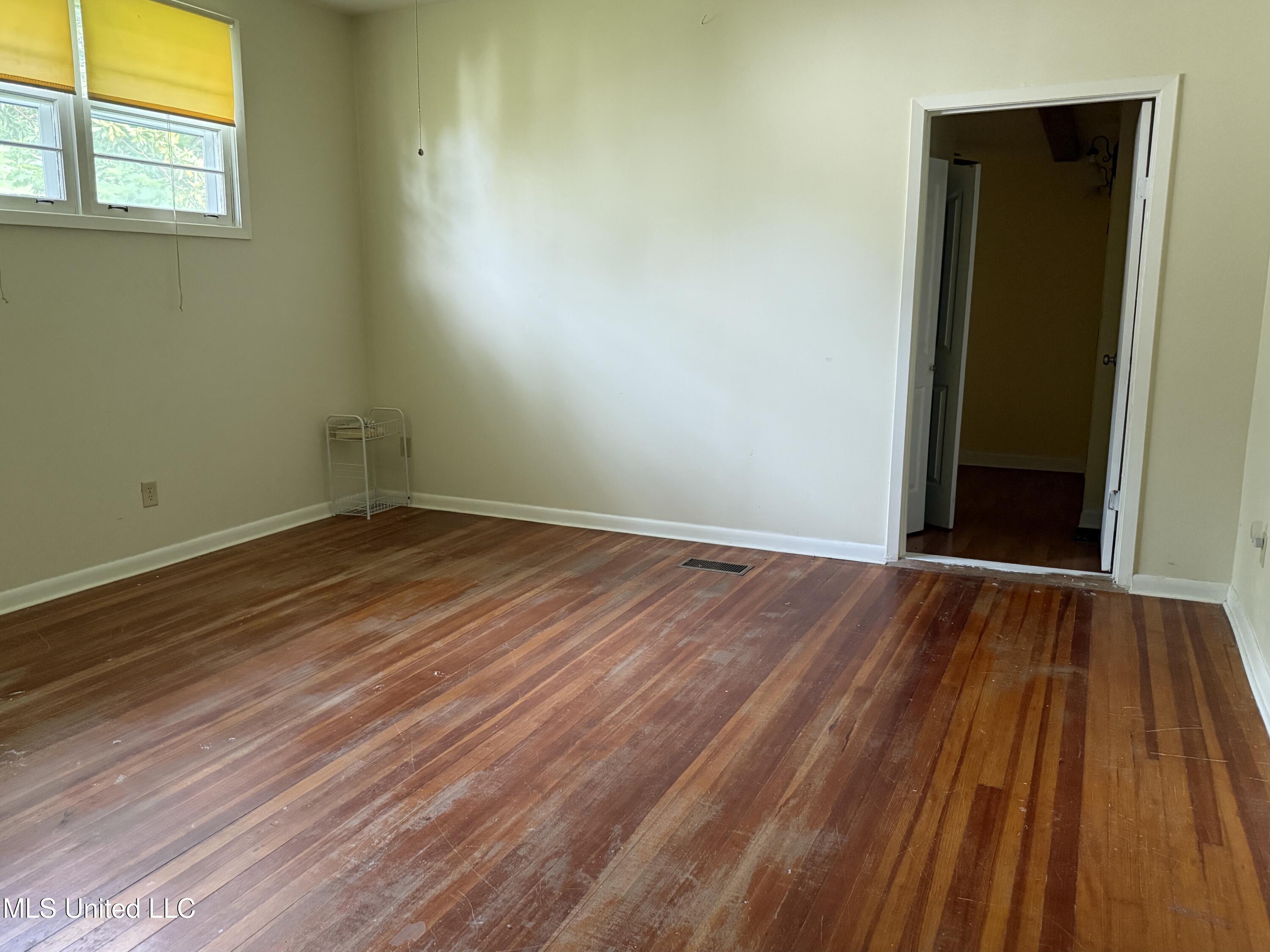 1303 River Road Property Photo 20