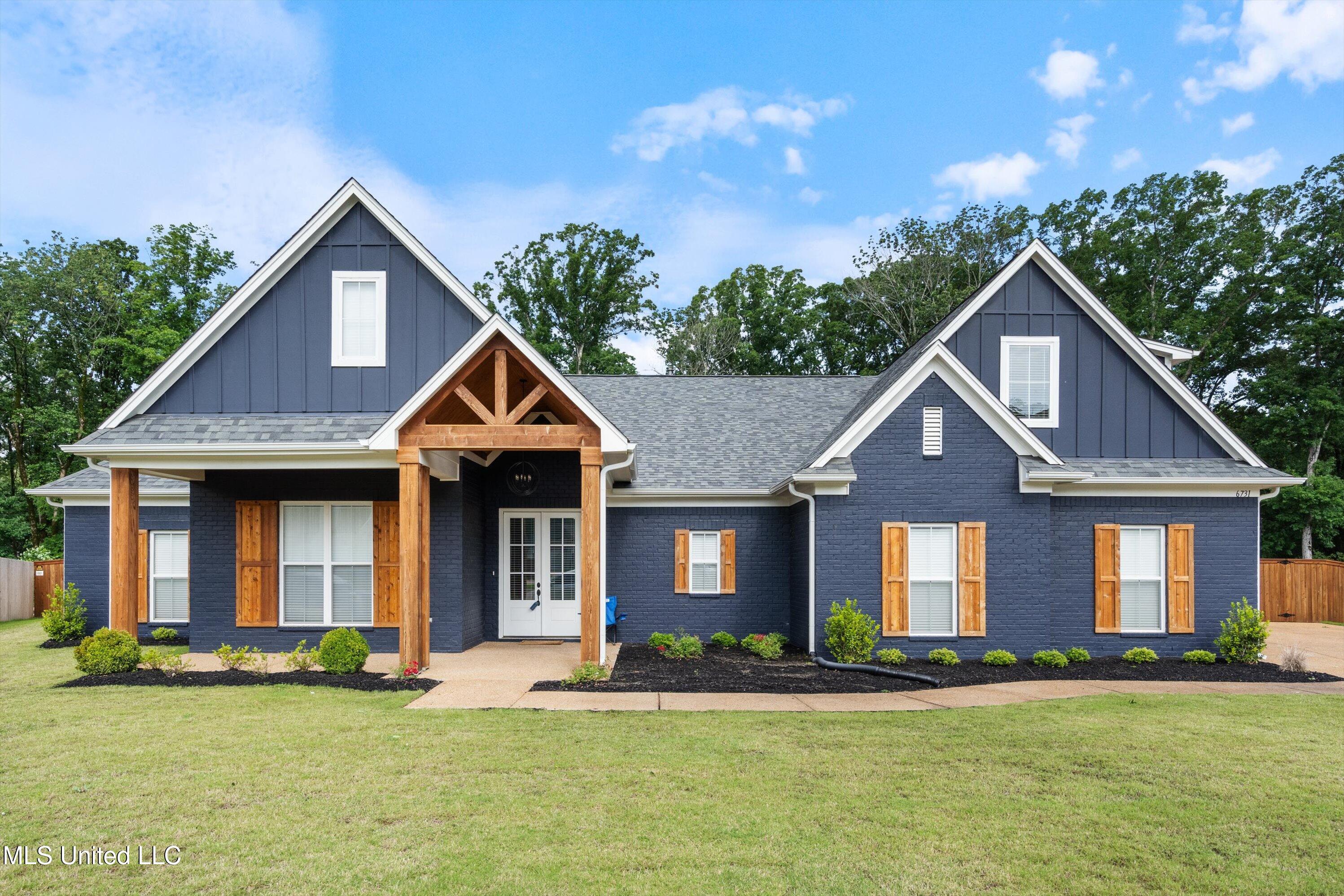 6731 Bobwhite Circle Property Photo 1