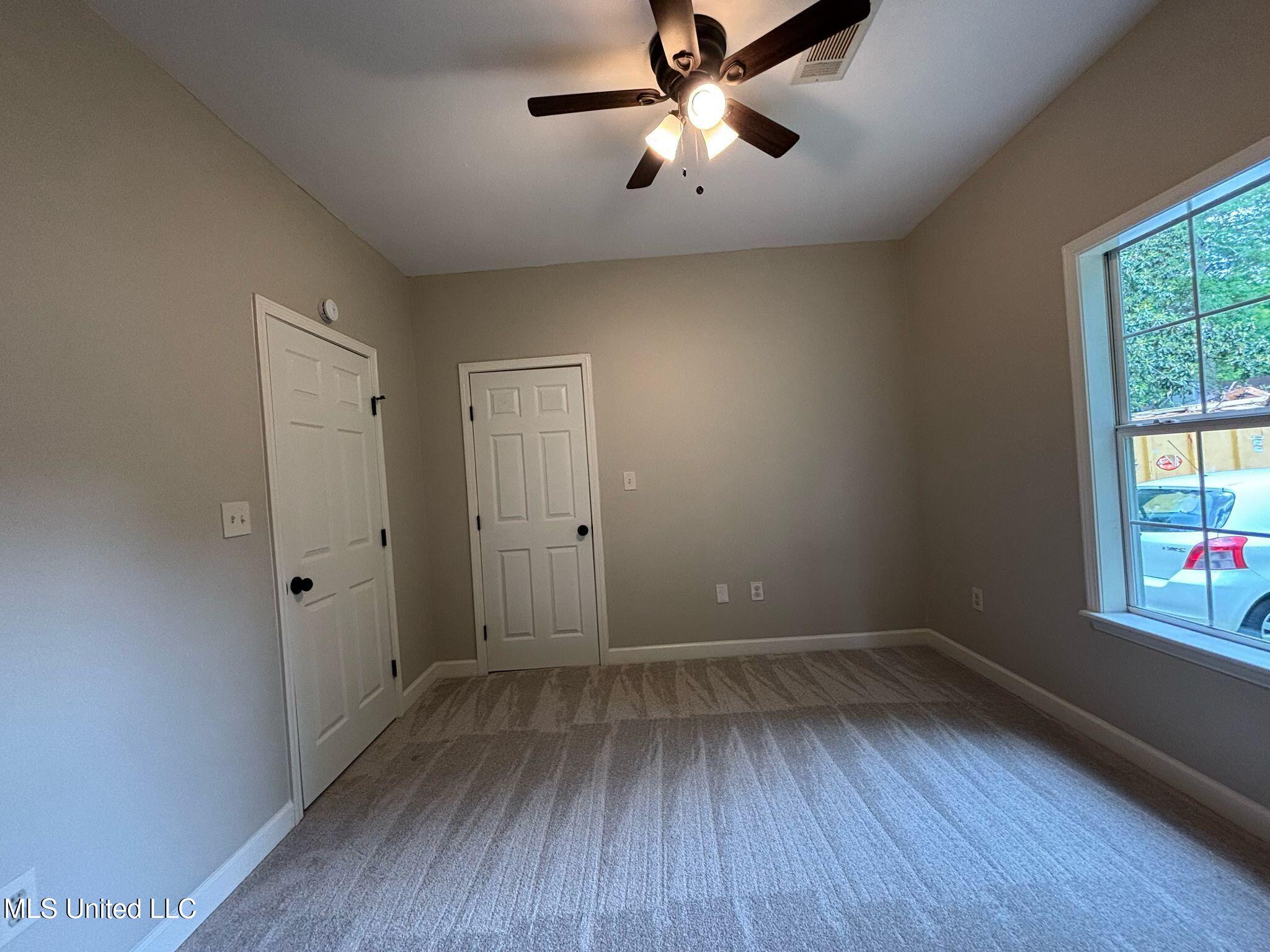 4832 Woodmont Drive Property Photo 9