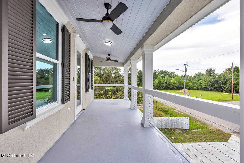 200 Farrar Lane Property Photo 5