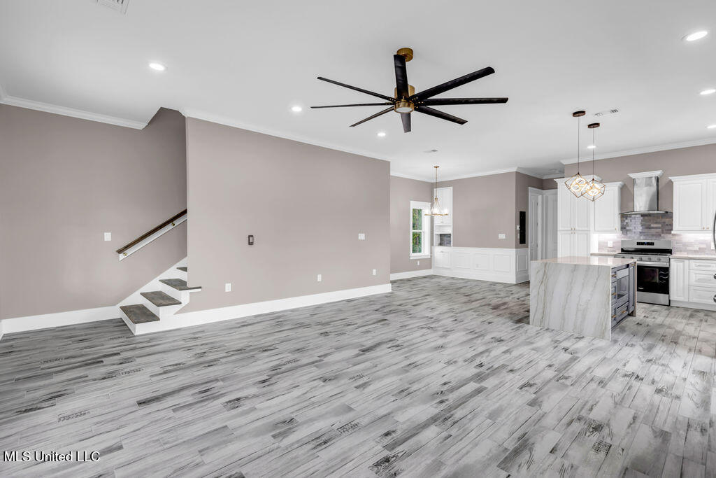 200 Farrar Lane Property Photo 9