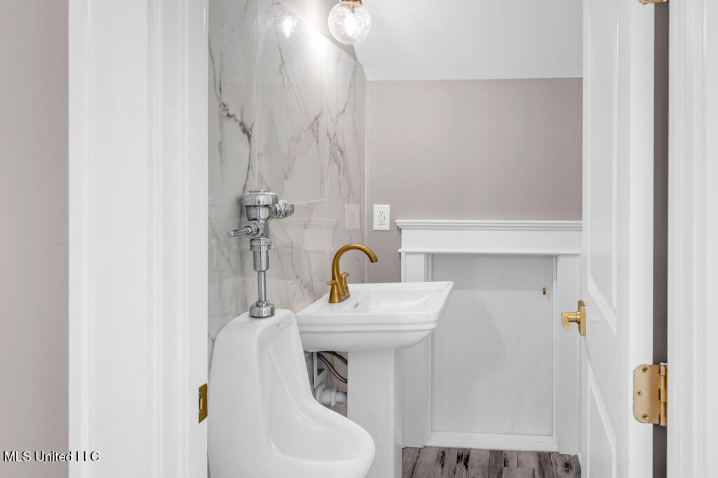 200 Farrar Lane Property Photo 18